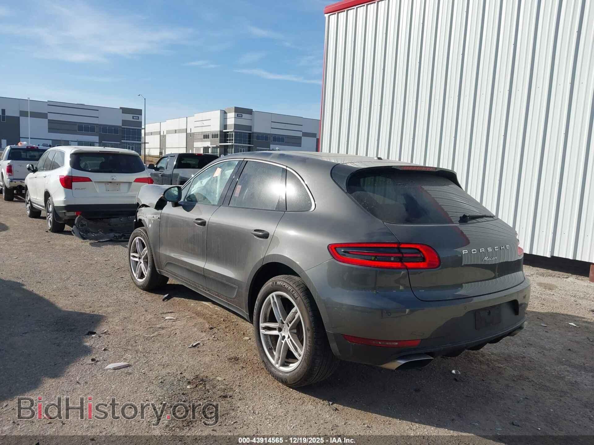 2018 PORSCHE MACAN - VIN: WP1AA2A51JLB15423 - Фото 3