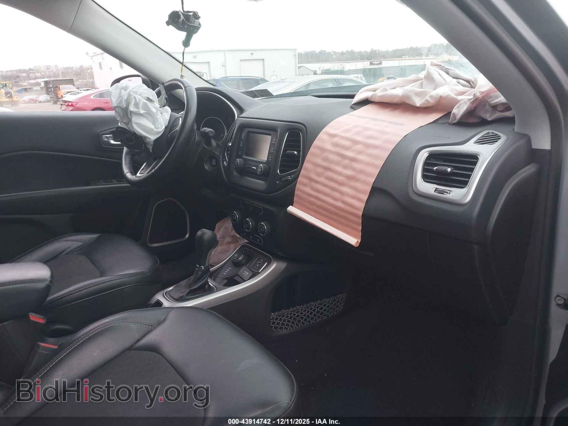 2018 JEEP COMPASS - VIN: 3C4NJDBB8JT423342 - Фото 5