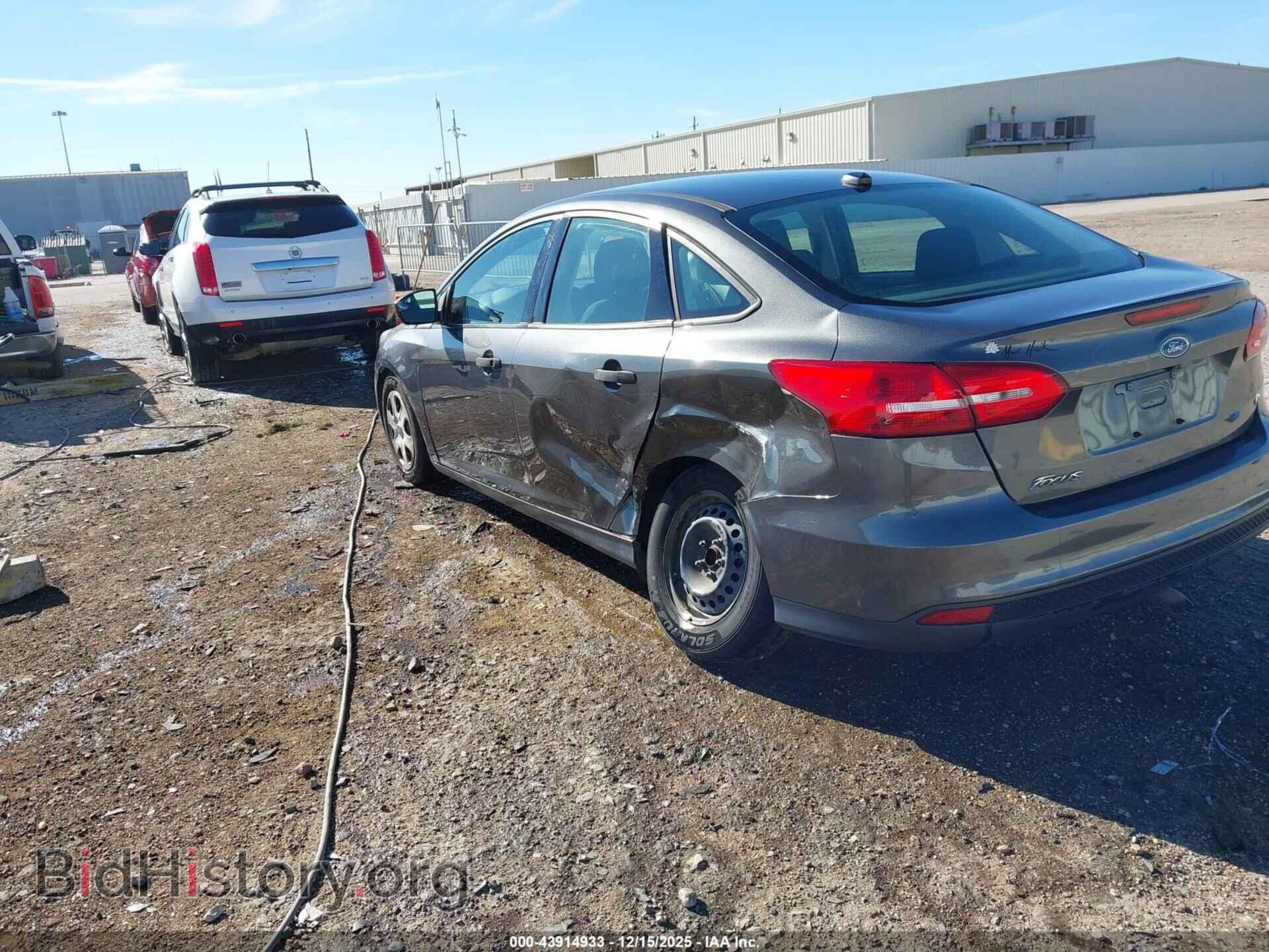 2017 FORD FOCUS - VIN: 1FADP3E23HL253807 - Фото 3