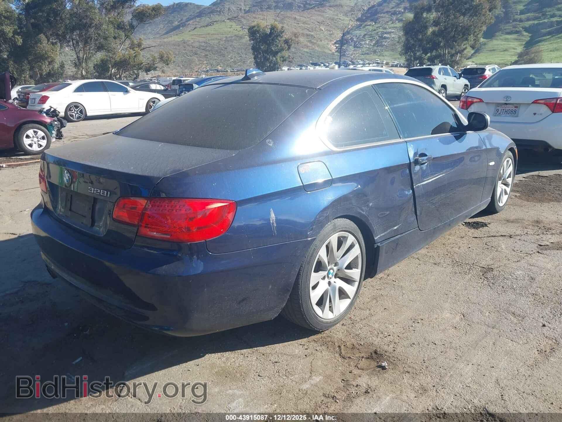 2011 BMW 328I - VIN: WBAKE3C50BE558131 - Фото 4