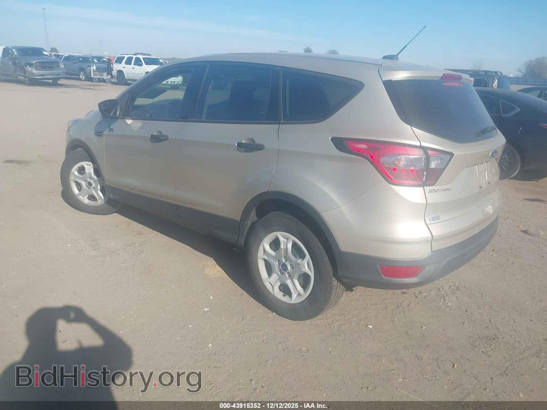 2018 FORD ESCAPE - VIN: 1FMCU0F73JUB96866 - Фото 3