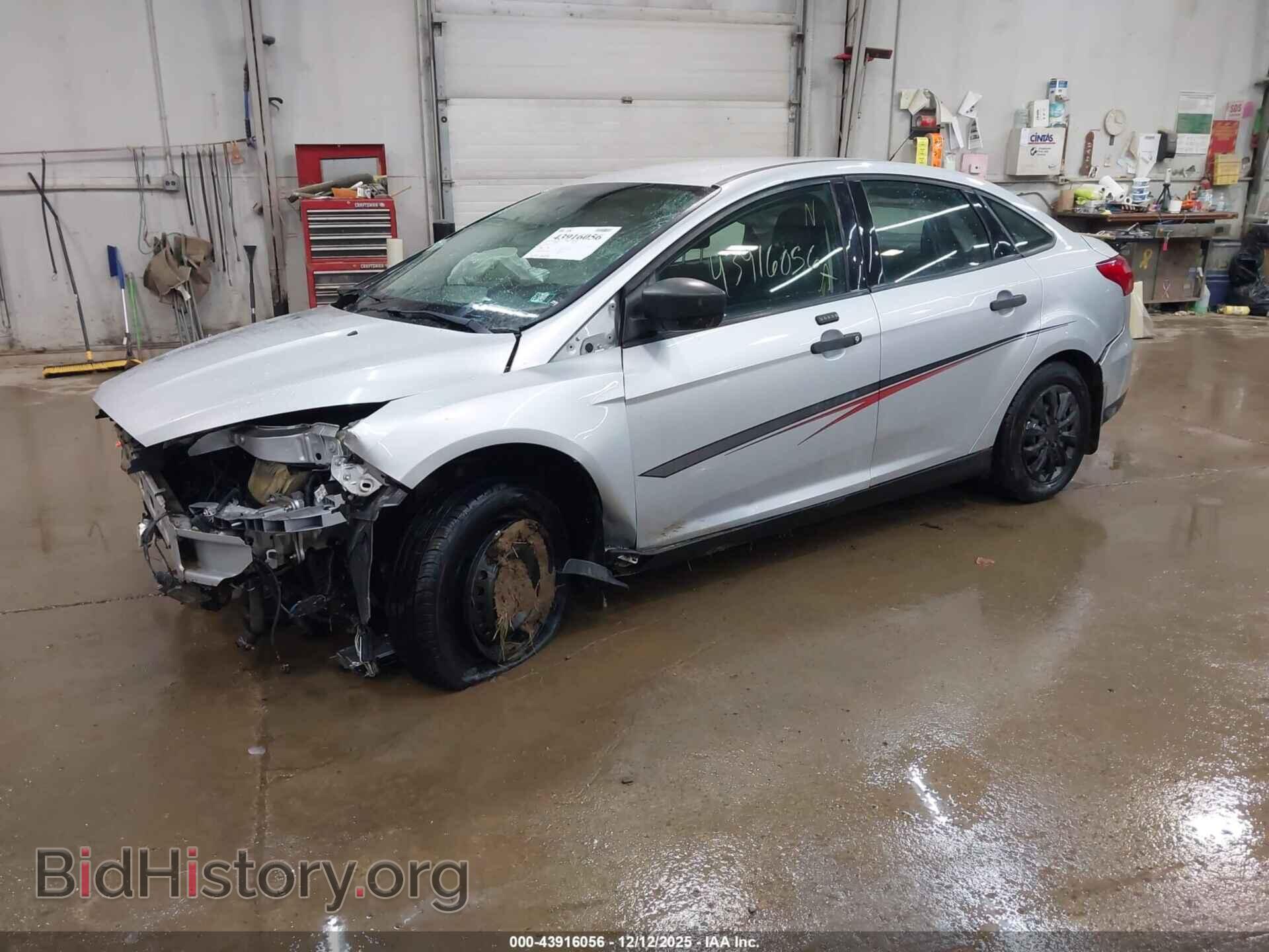 2016 FORD FOCUS - VIN: 1FADP3E2XGL211519 - Фото 2