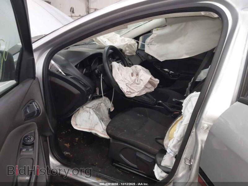 2016 Ford FOCUS (VIN 1FADP3E2XGL211519) — фото 5 из 16