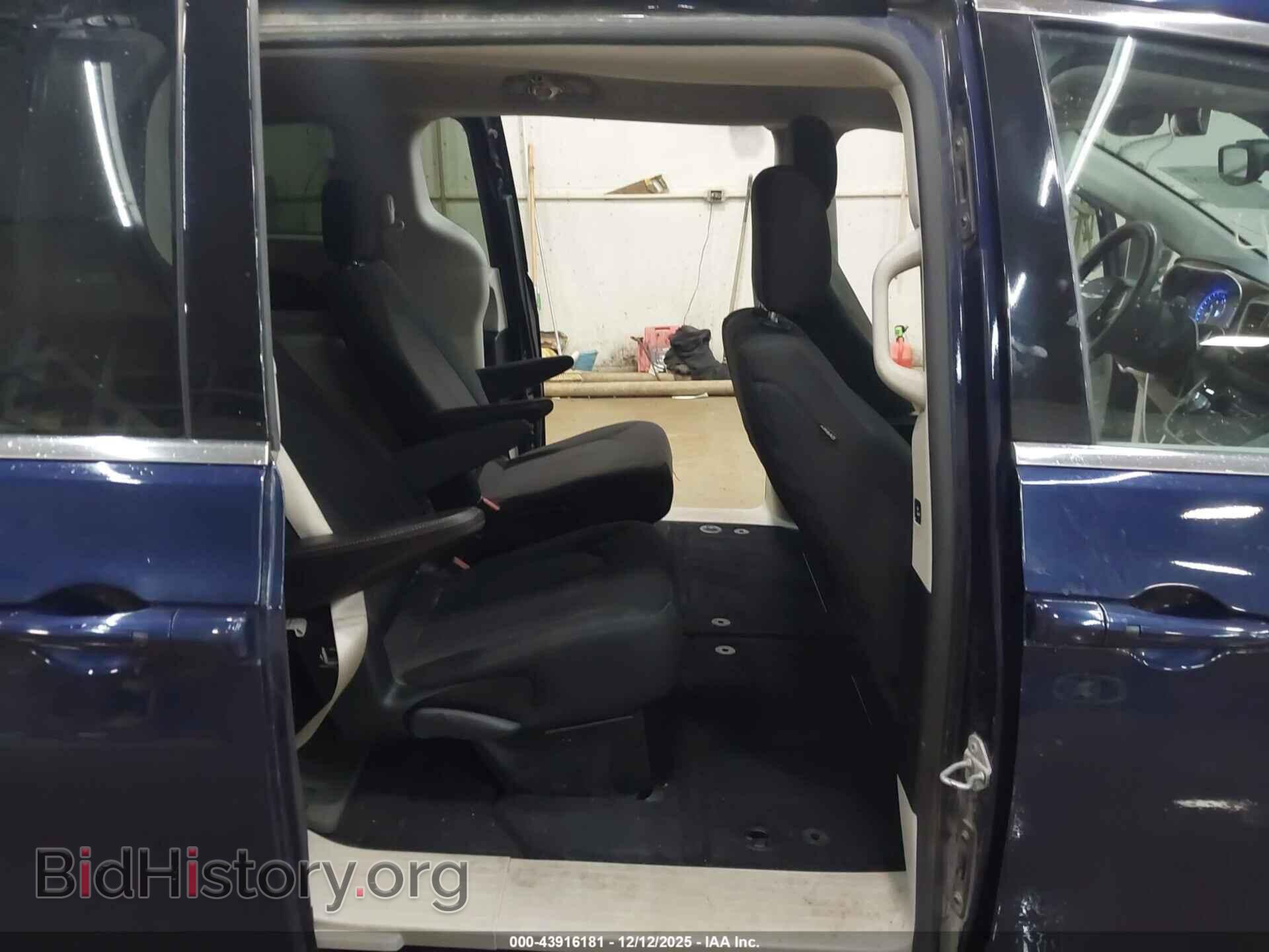2017 CHRYSLER PACIFICA - VIN: 2C4RC1DGXHR660320 - Фото 8