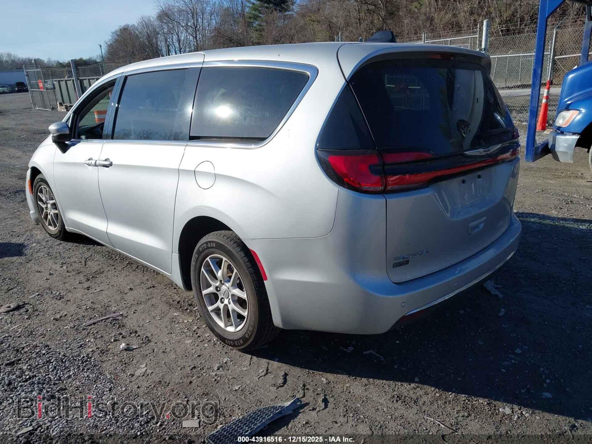 2023 CHRYSLER PACIFICA - VIN: 2C4RC1BG6PR552844 - Фото 3