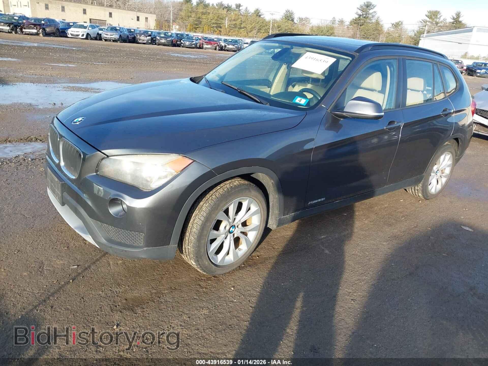 2013 BMW X1 - VIN: WBAVL1C55DVR86190 - Фото 2