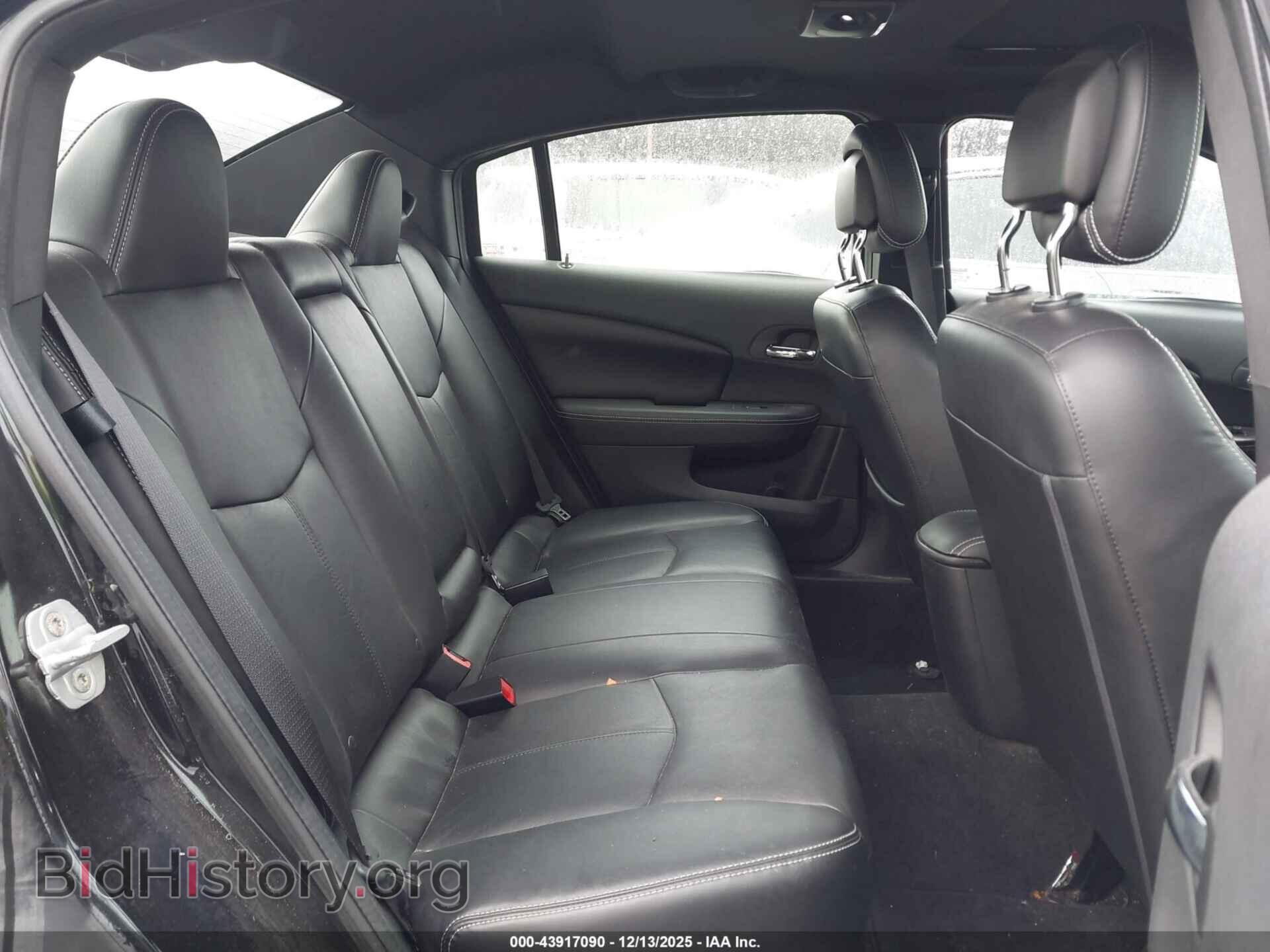 2011 CHRYSLER 200 - VIN: 1C3BC2FB5BN600141 - Photo 8