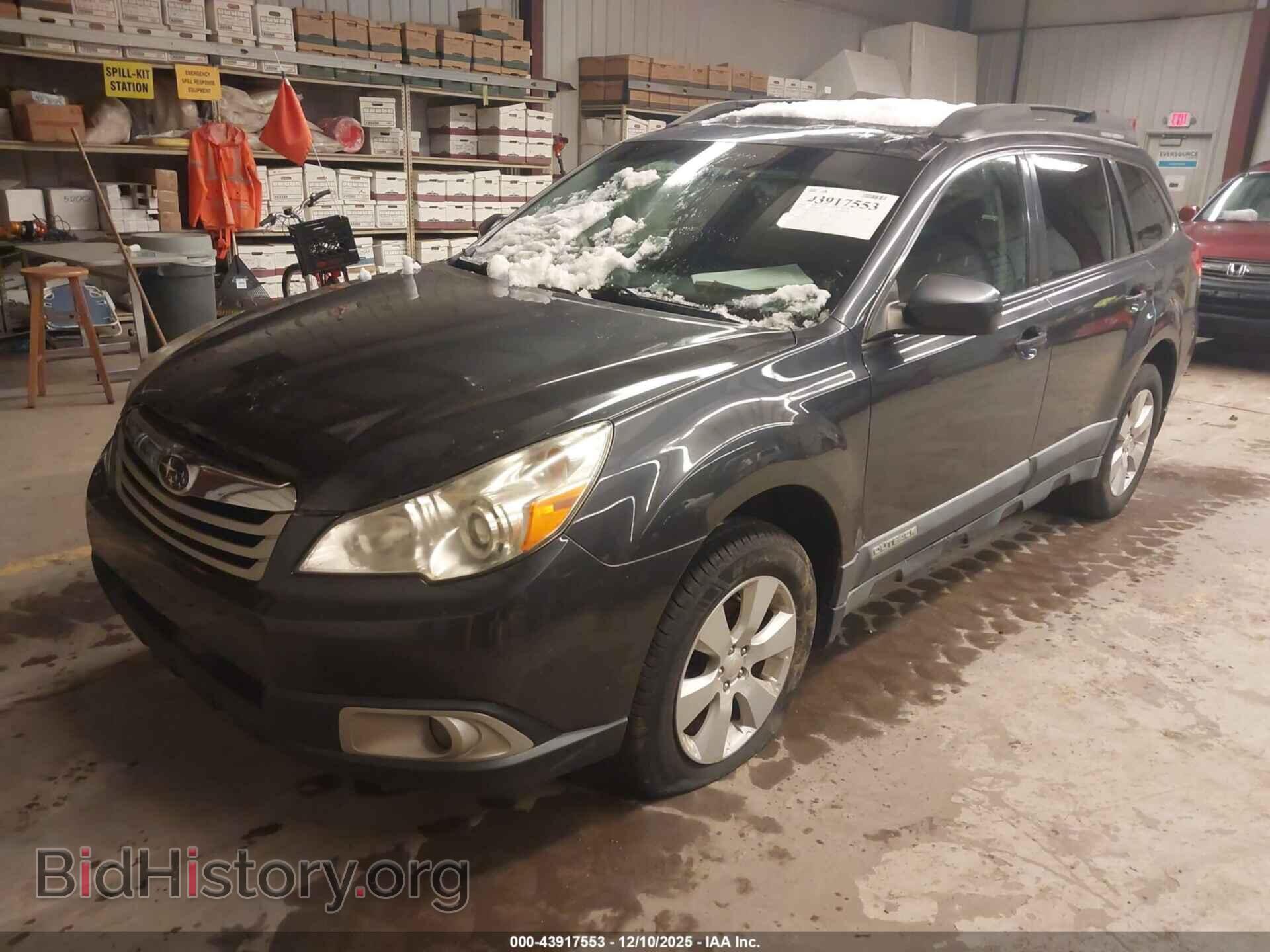 2010 SUBARU OUTBACK - VIN: 4S4BRBGC8A3324738 - Фото 2