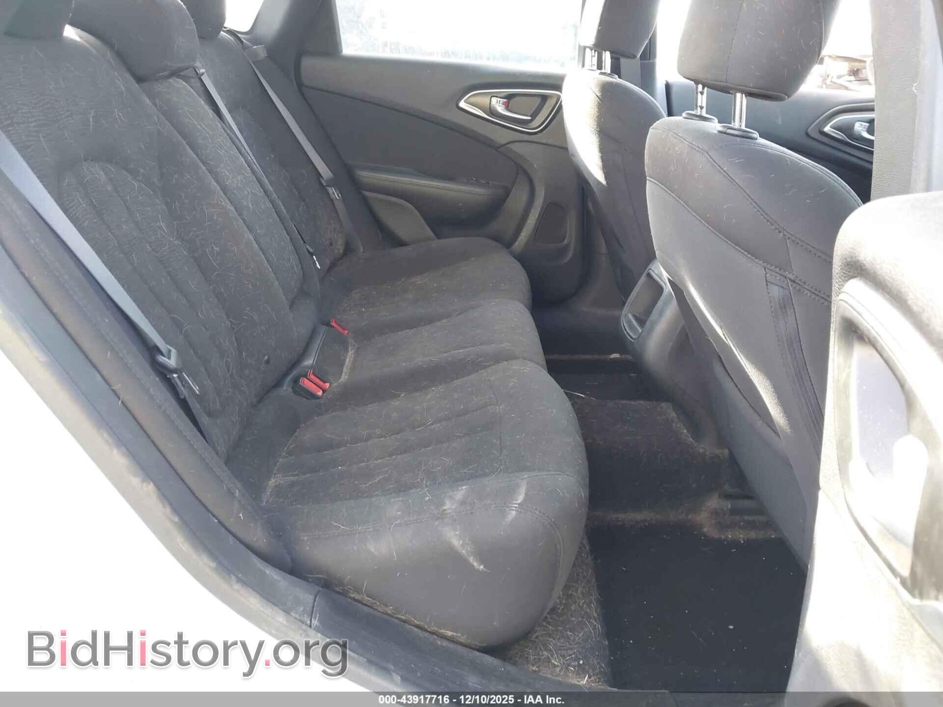 2015 CHRYSLER 200 - VIN: 1C3CCCAB6FN720831 - Фото 8
