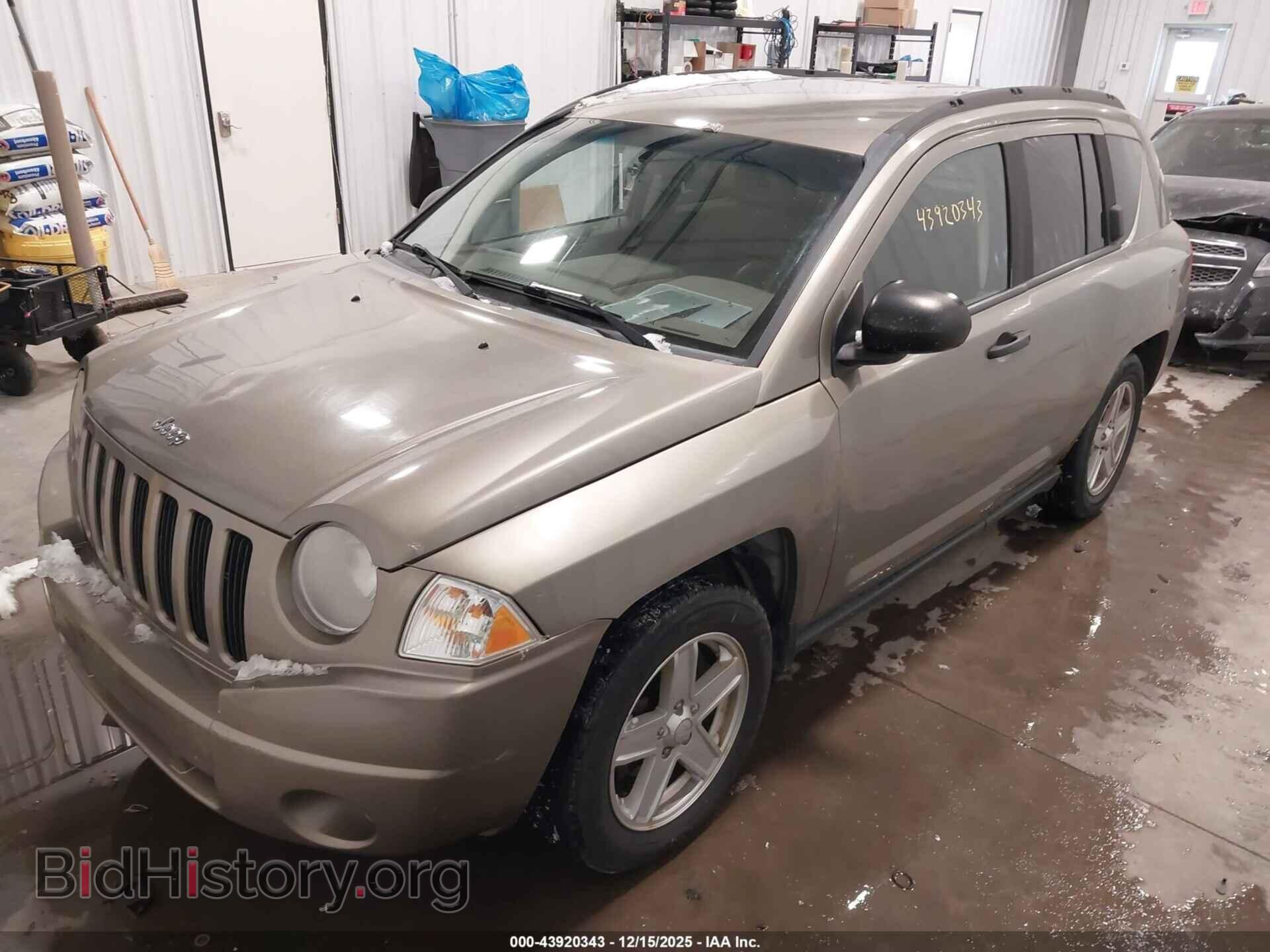 2007 JEEP COMPASS - VIN: 1J8FT47W97D106672 - Фото 2