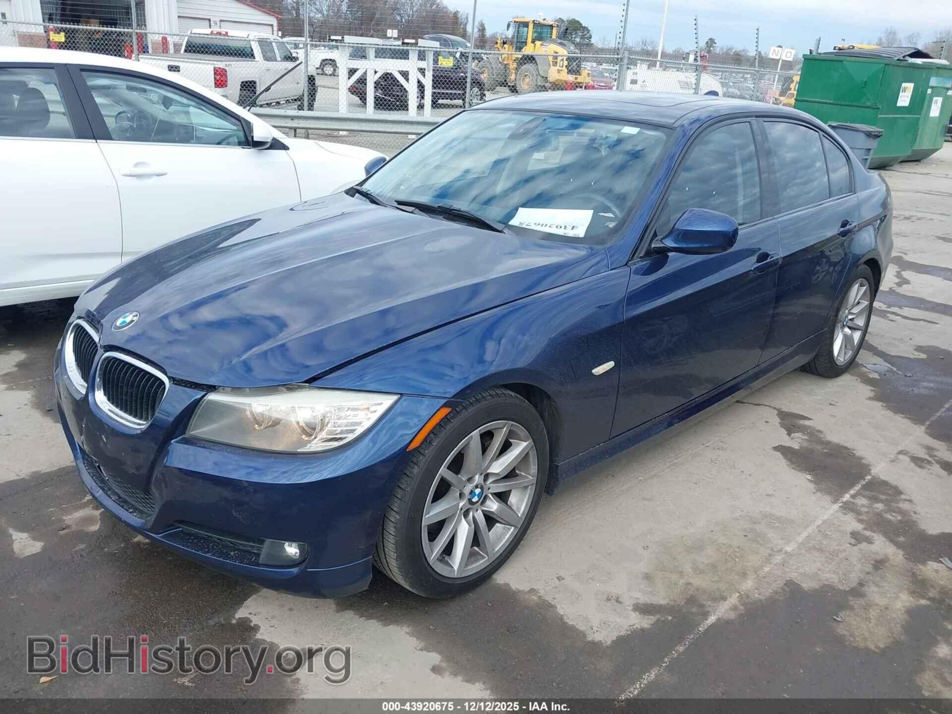 2011 BMW 328I - VIN: WBAPH7C58BE460176 - Фото 2