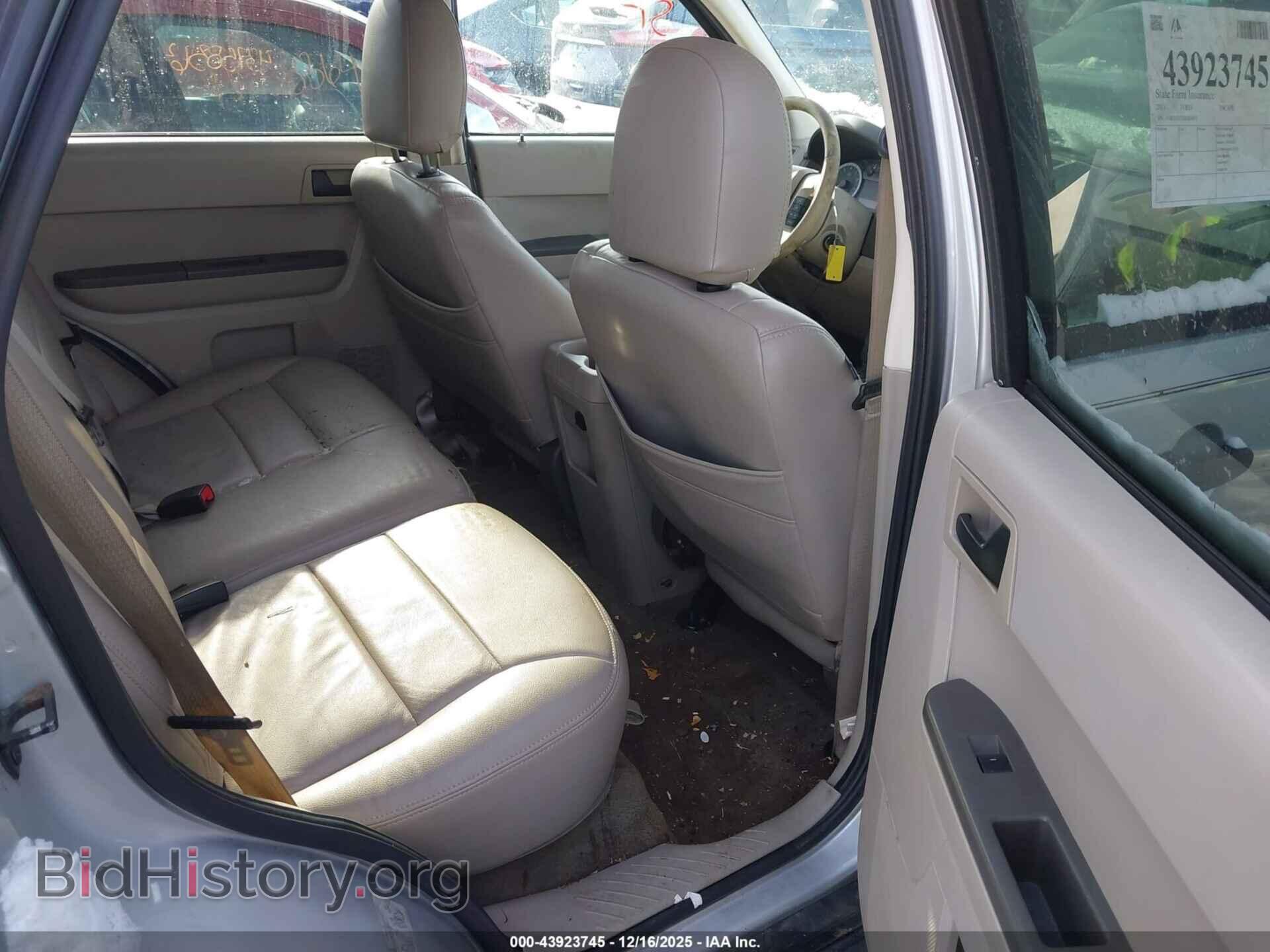2011 FORD ESCAPE - VIN: 1FMCU9D72BKB04053 - Фото 8