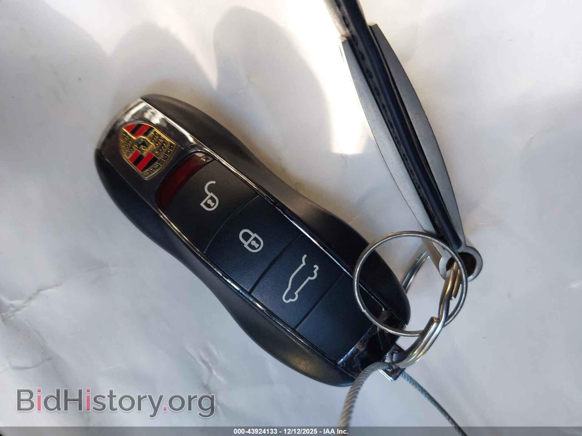 2015 PORSCHE CAYENNE - VIN: WP1AC2A25FLA80618 - Фото 11