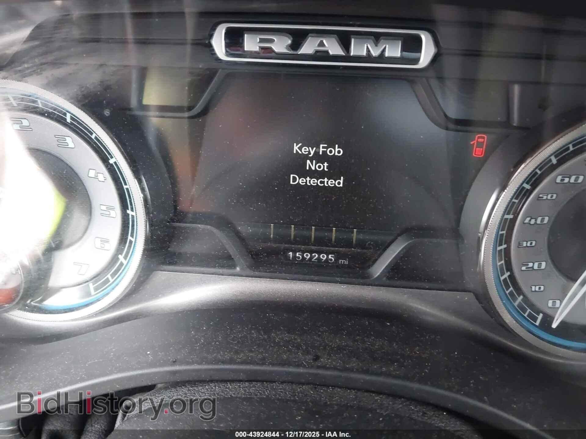 2019 RAM 1500 - VIN: 1C6SRFHT9KN521621 - Фото 7