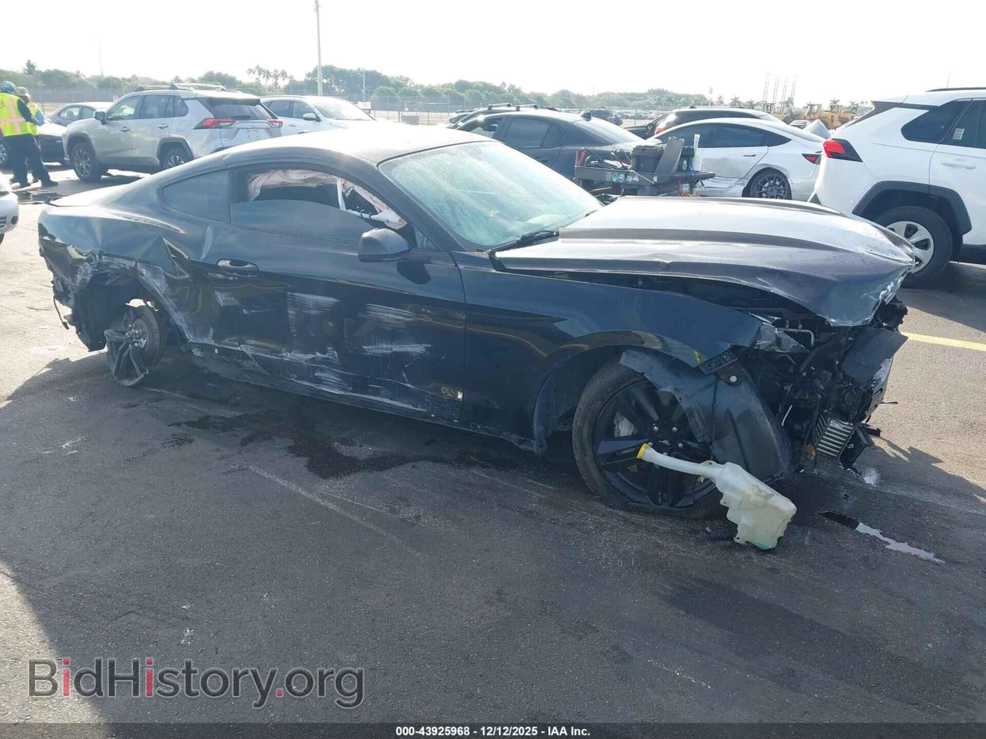 Photo 1FA6P8TH1F5385155 - FORD MUSTANG 2015