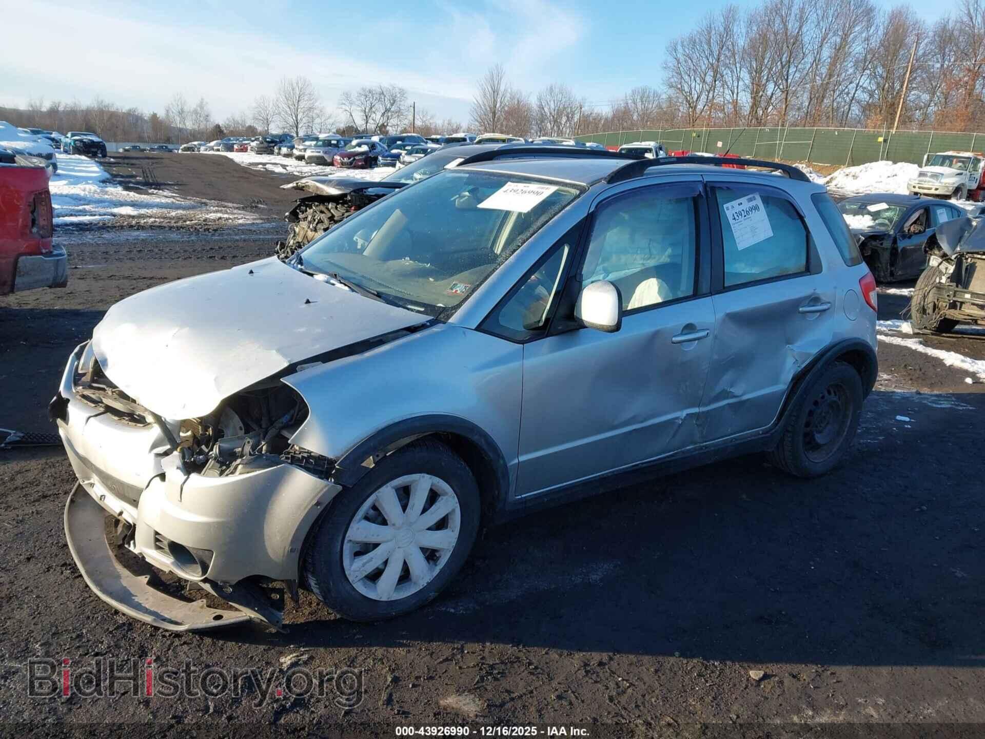 2011 SUZUKI SX4 - VIN: JS2YB5A32B6304228 - Фото 2