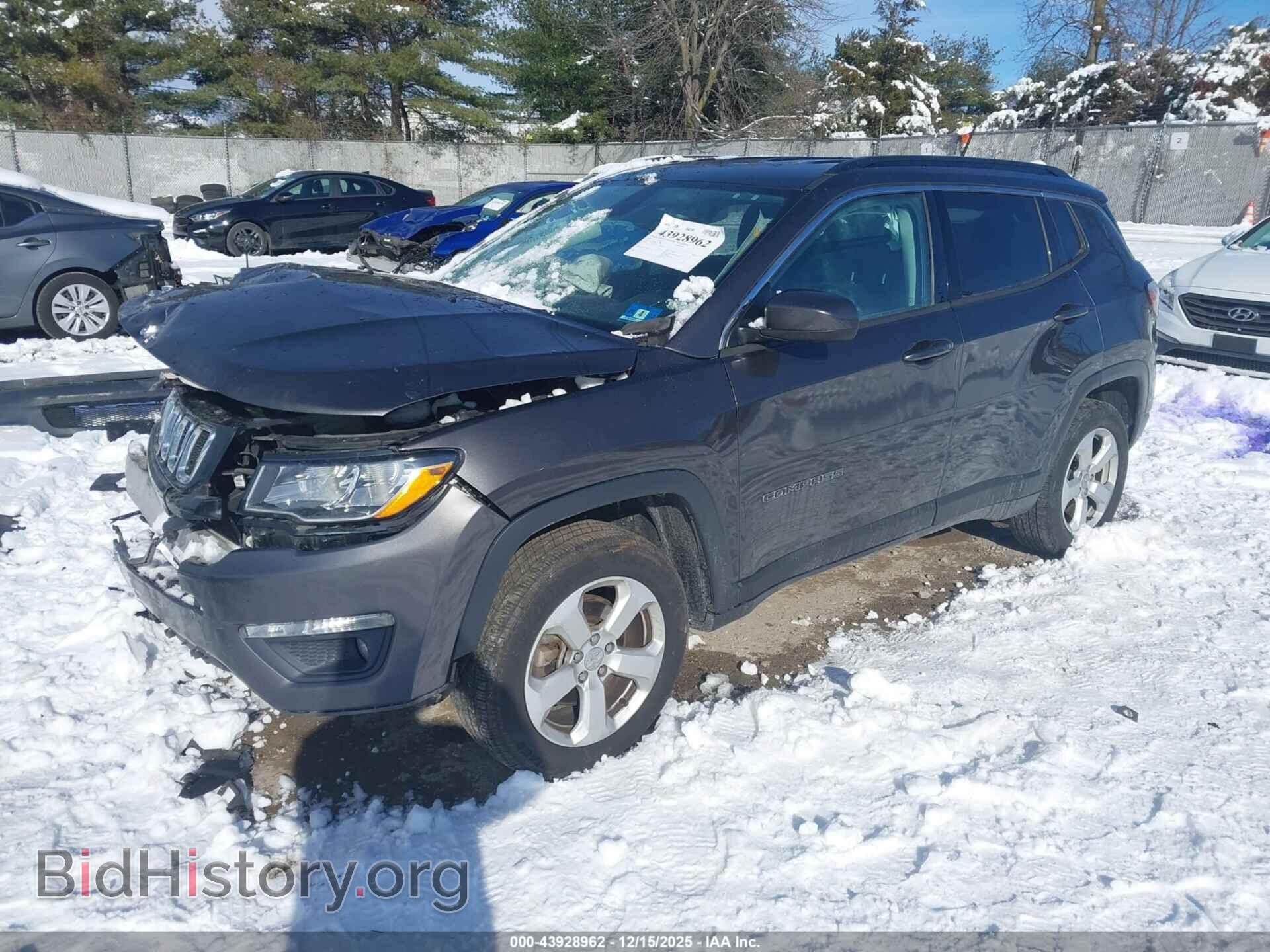 2018 JEEP COMPASS - VIN: 3C4NJDBB7JT345152 - Фото 2