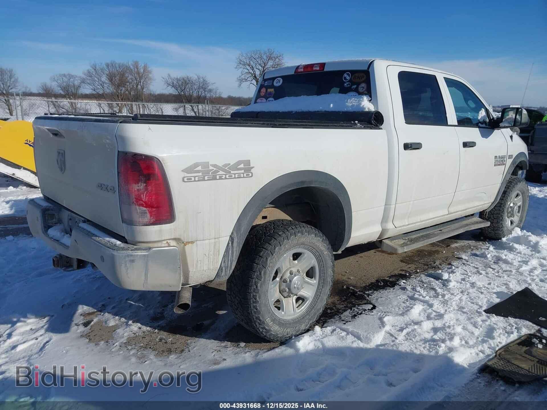 2017 RAM 2500 - VIN: 3C6UR5CJ4HG639098 - Фото 4