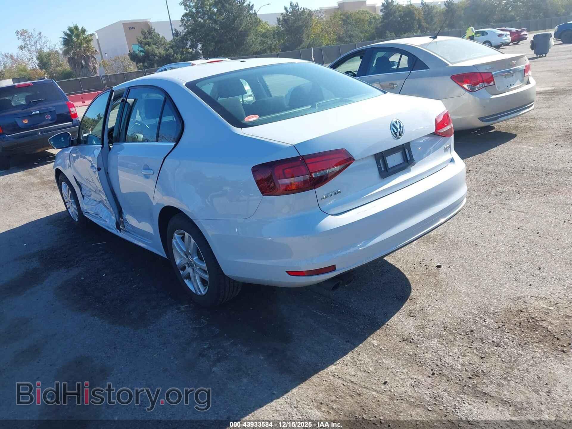 2017 VOLKSWAGEN JETTA - VIN: 3VW2B7AJ7HM246875 - Фото 3