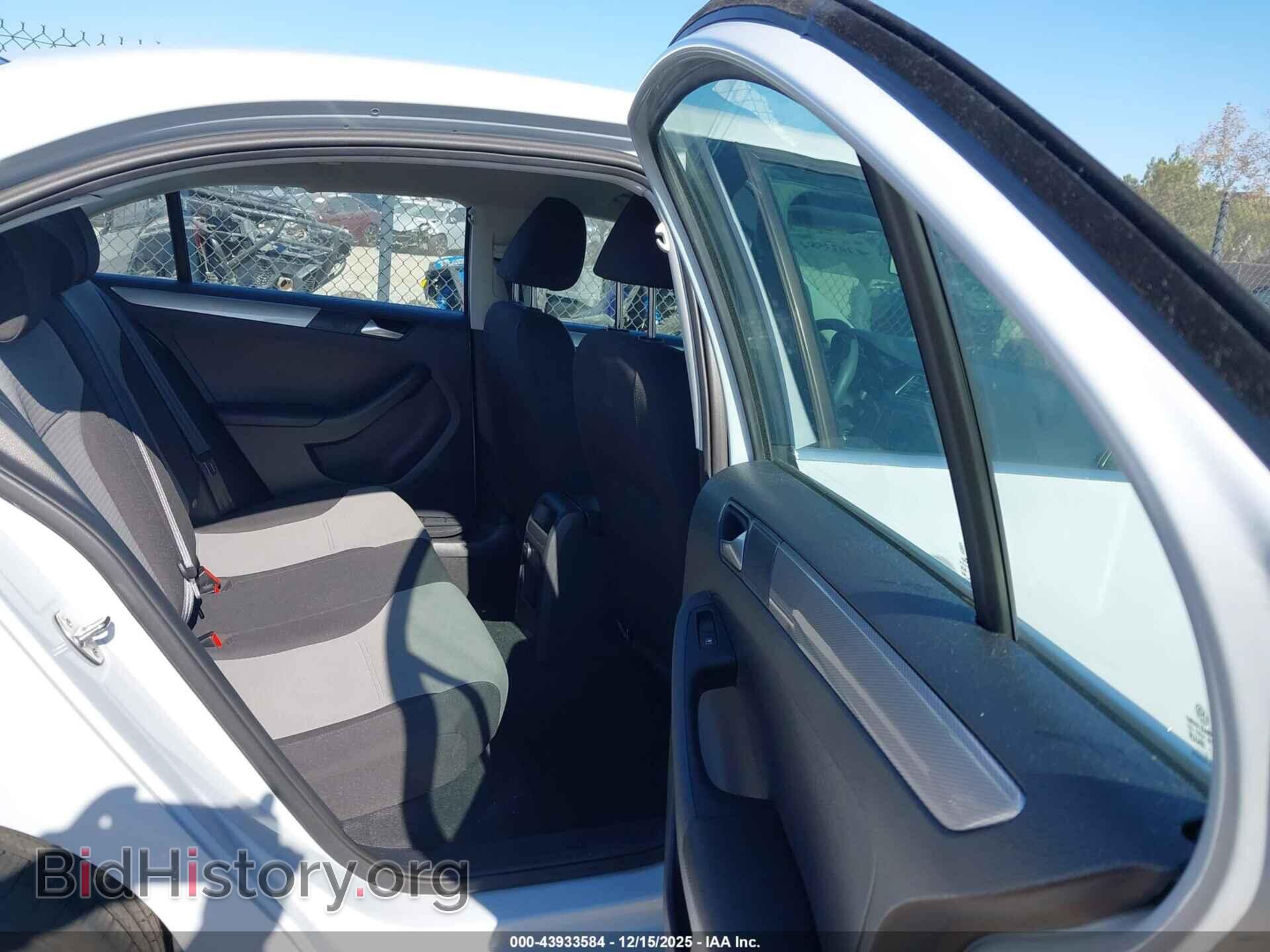 2017 VOLKSWAGEN JETTA - VIN: 3VW2B7AJ7HM246875 - Фото 8