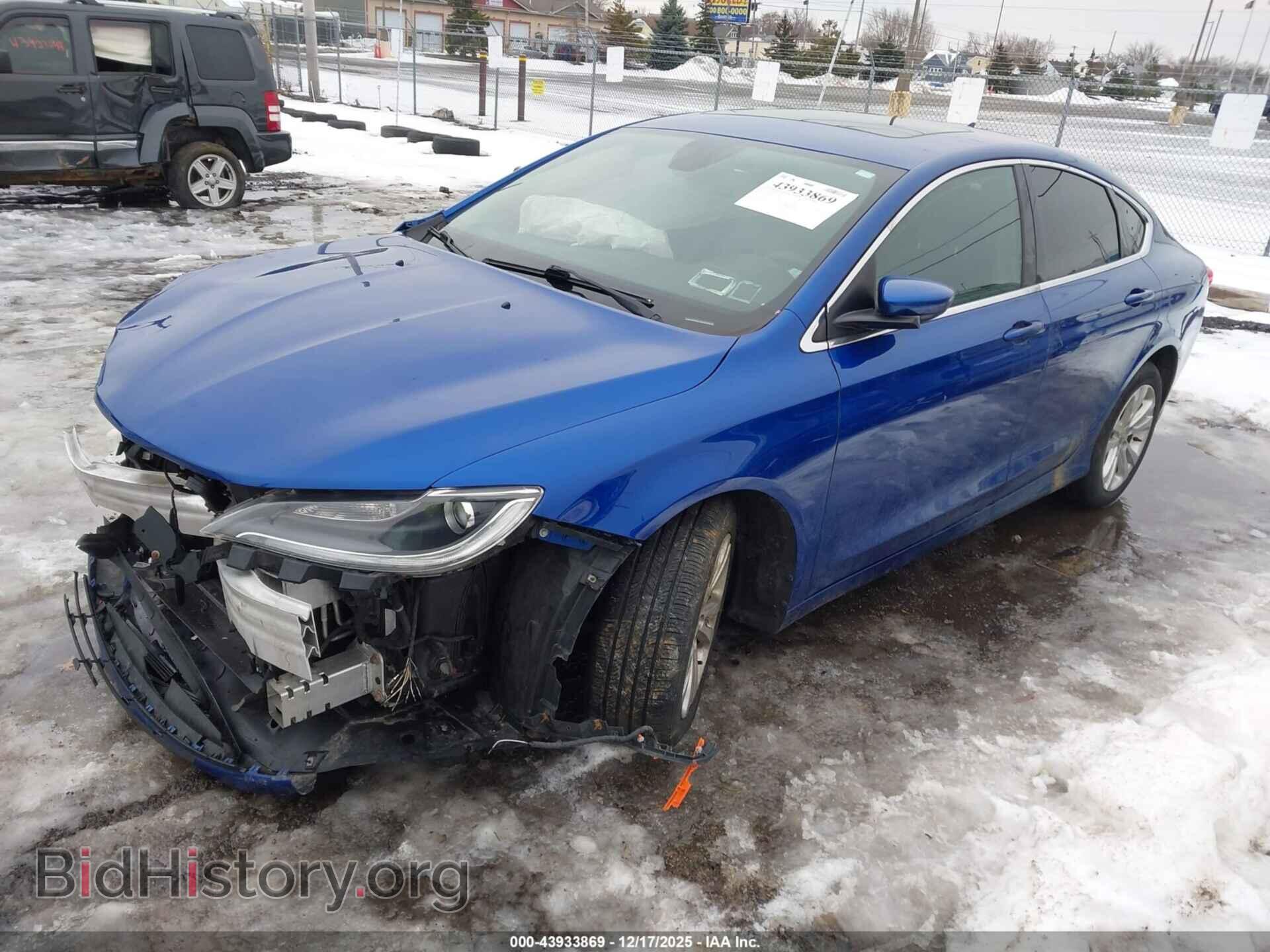 2017 CHRYSLER 200 - VIN: 1C3CCCAB0HN502824 - Фото 2