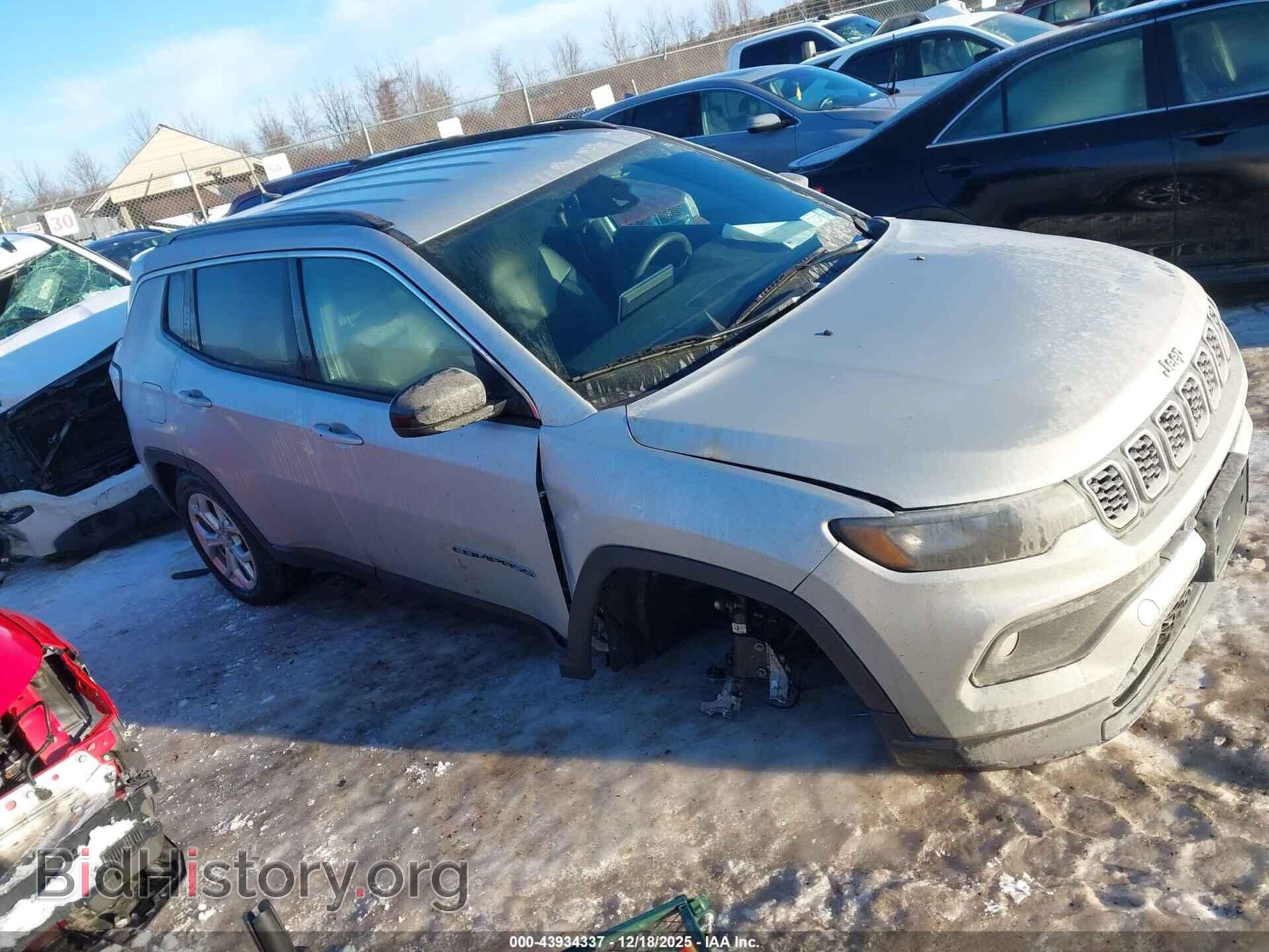 Photo 3C4NJDBN1RT109912 - JEEP COMPASS 2024