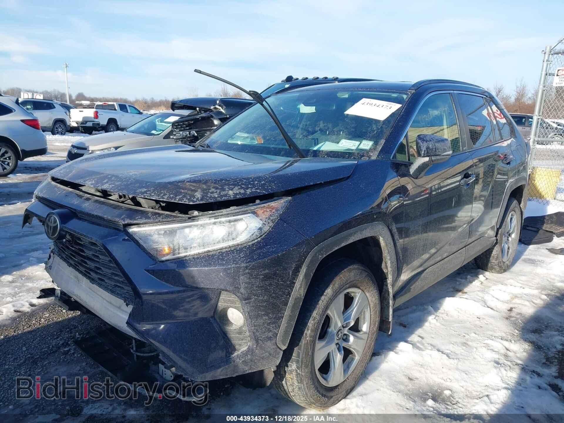 2021 TOYOTA RAV4 - VIN: JTMP1RFVXMD069375 - Фото 2