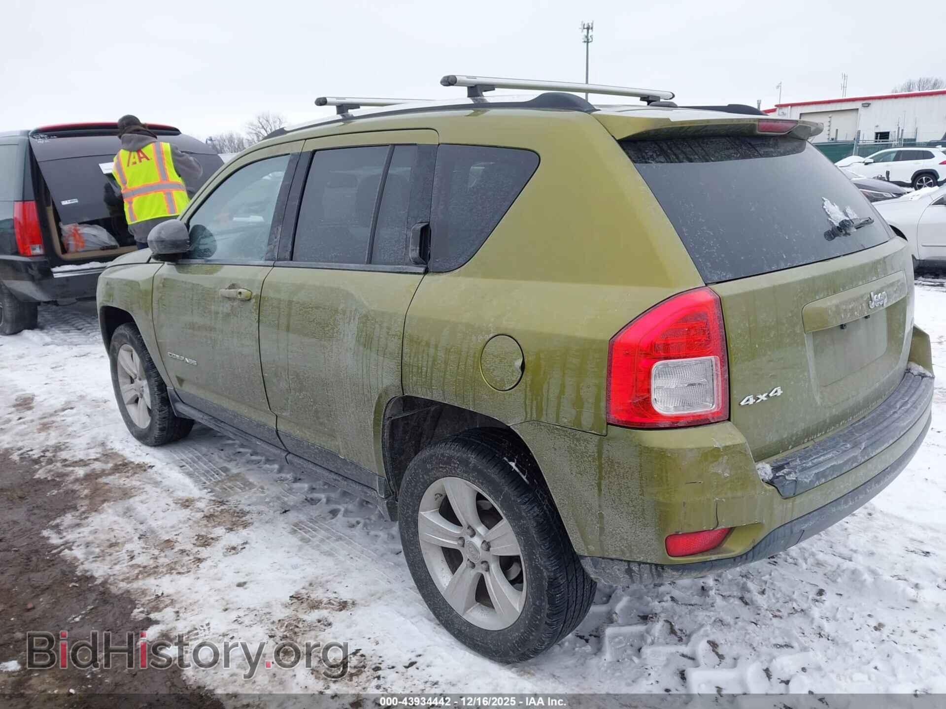 2012 JEEP COMPASS - VIN: 1C4NJDEB7CD574306 - Photo 3