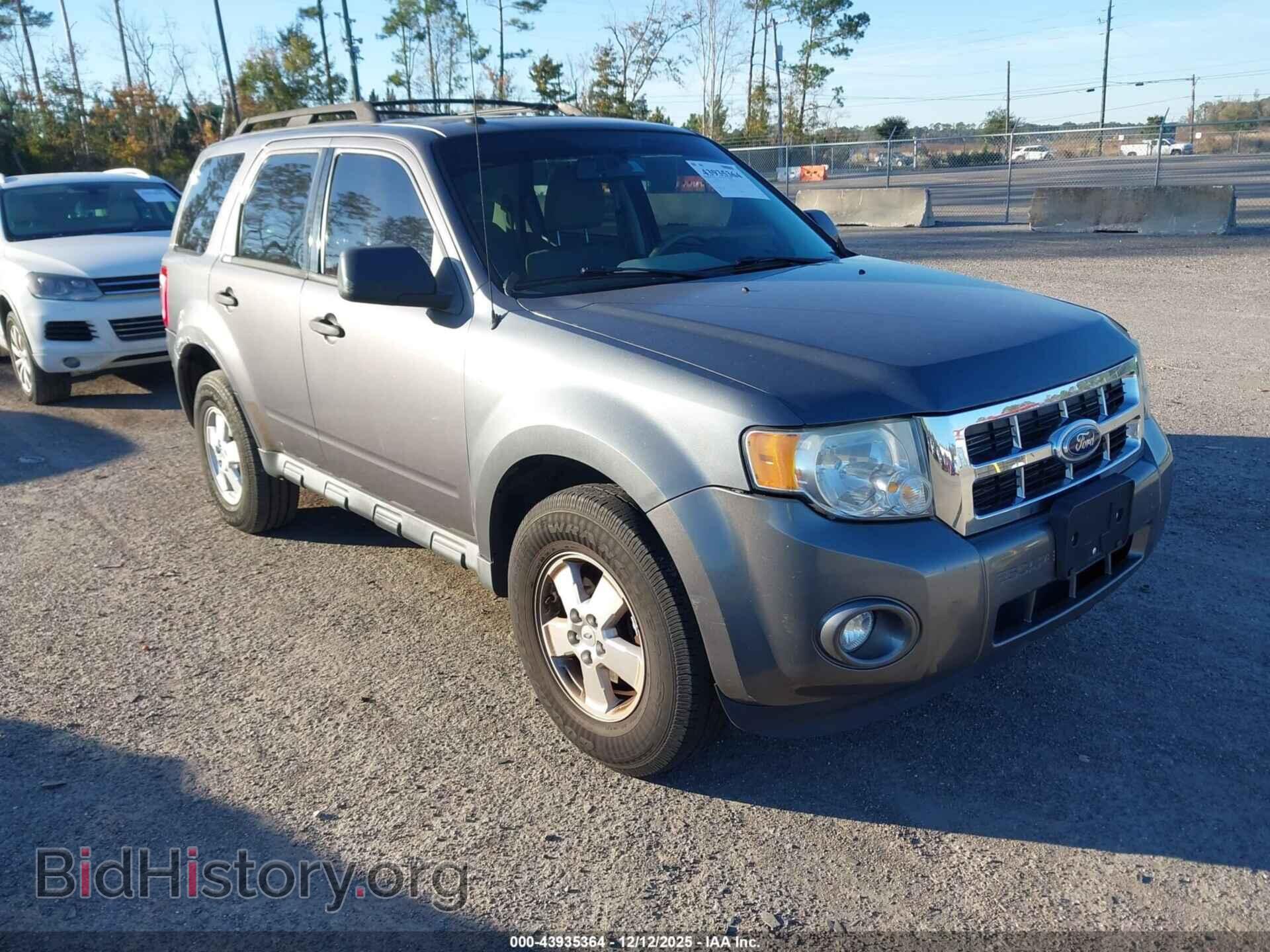 Фотография 1FMCU0D77BKA20077 - FORD ESCAPE 2011