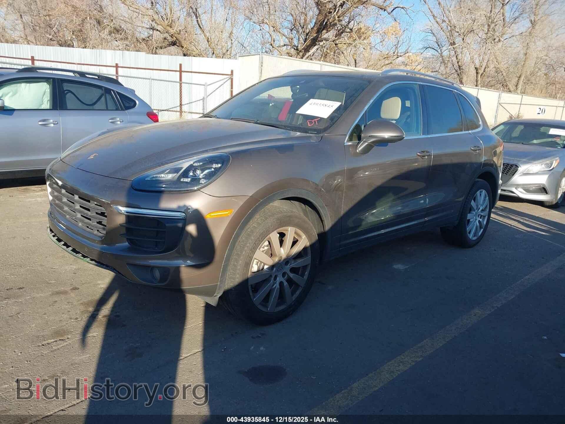 2016 PORSCHE CAYENNE - VIN: WP1AA2A24GKA15594 - Фото 2