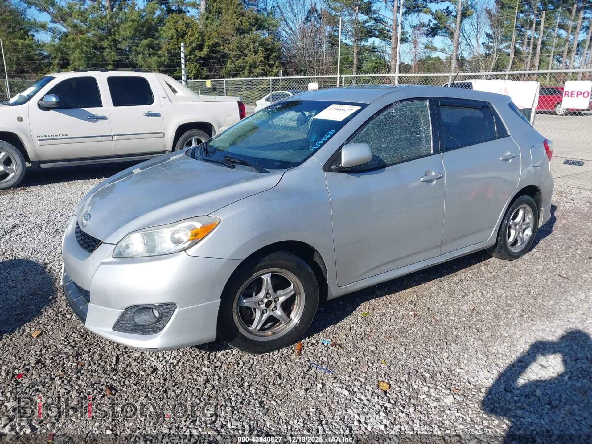 2010 TOYOTA MATRIX - VIN: 2T1KU4EE2AC535637 - Фото 2