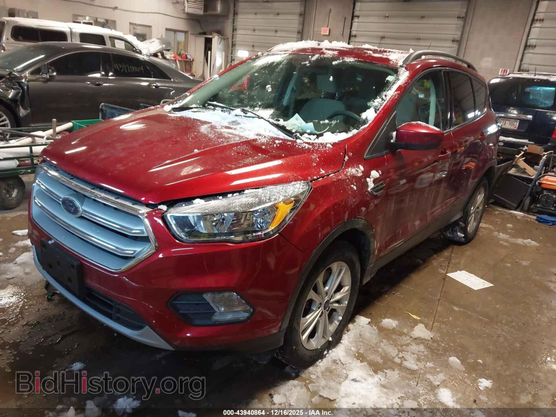 2018 FORD ESCAPE - VIN: 1FMCU9G96JUB49156 - Фото 2