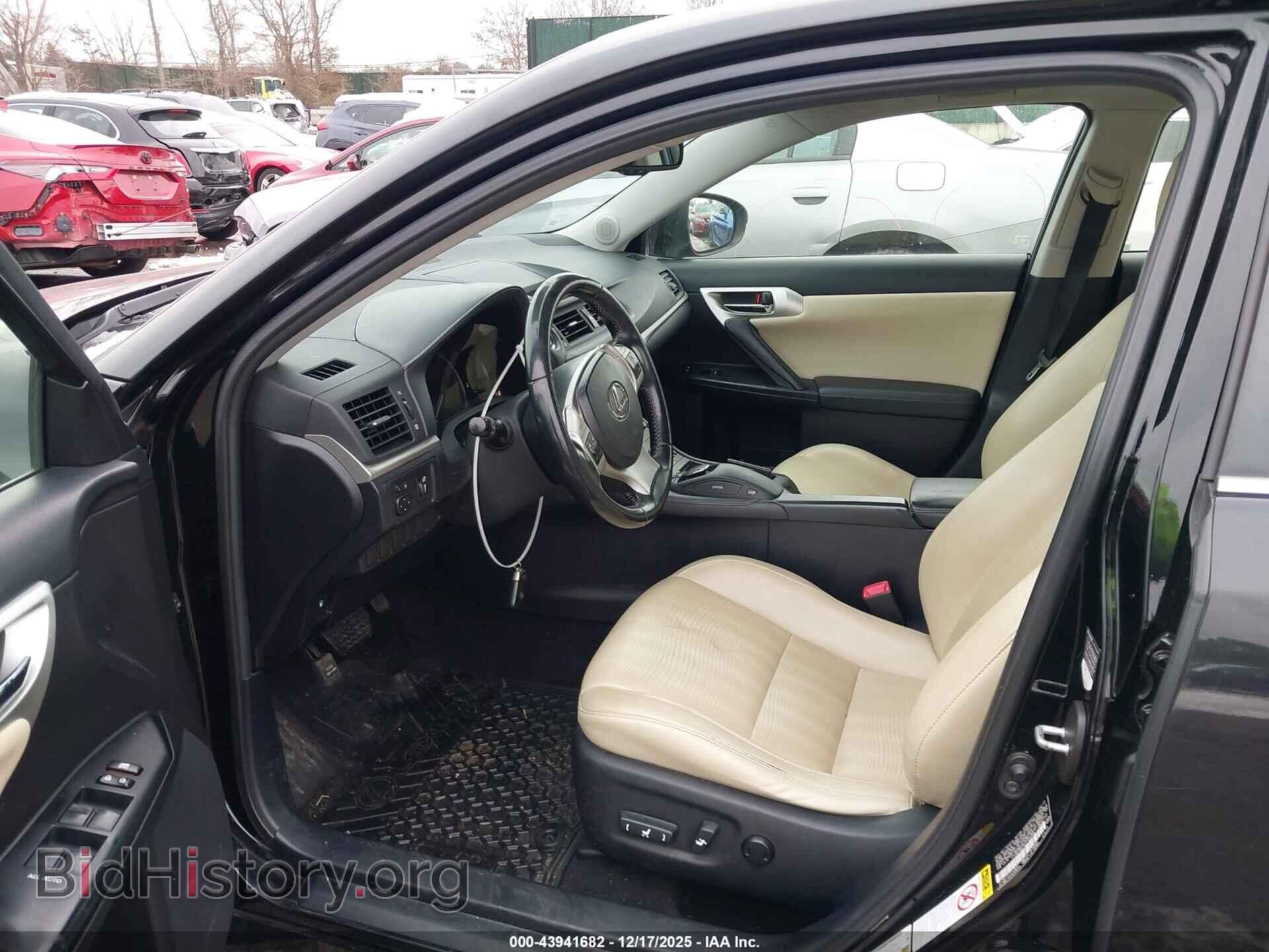 2012 LEXUS CT 200H - VIN: JTHKD5BHXC2103088 - Photo 5