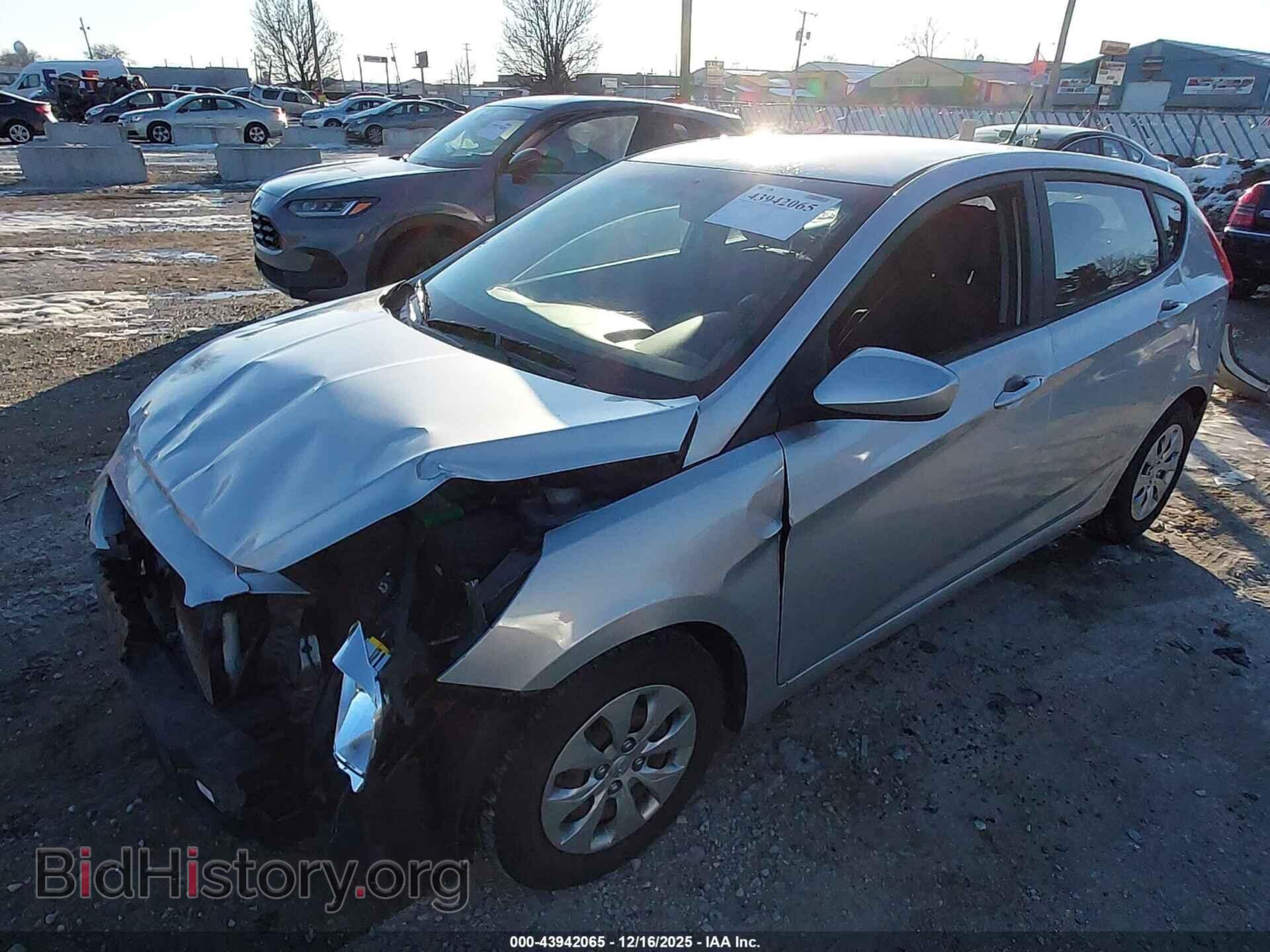 2017 HYUNDAI ACCENT - VIN: KMHCT5AE7HU319875 - Фото 2