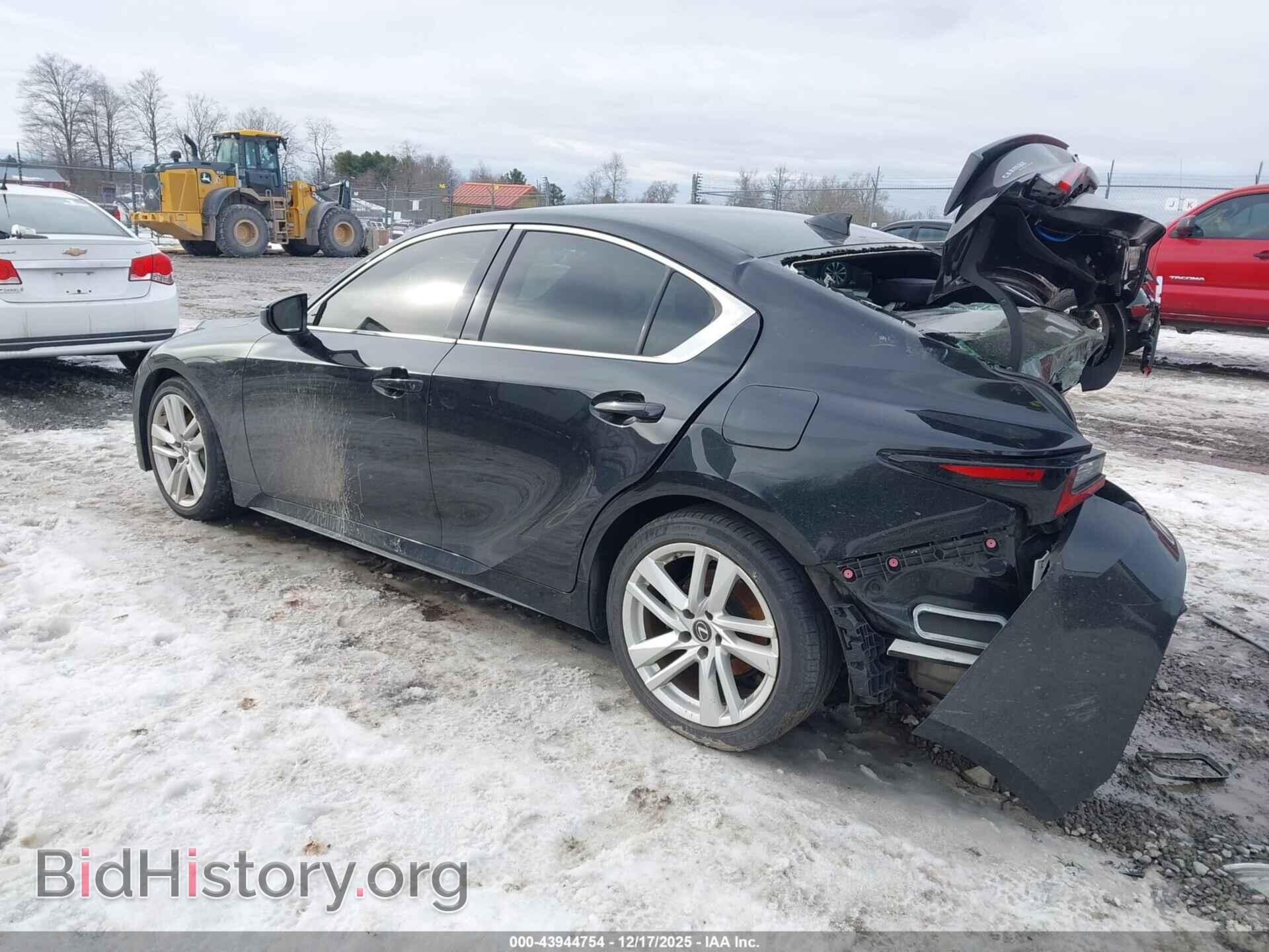 2021 LEXUS IS 300 - VIN: JTHAA1D26M5110125 - Photo 3