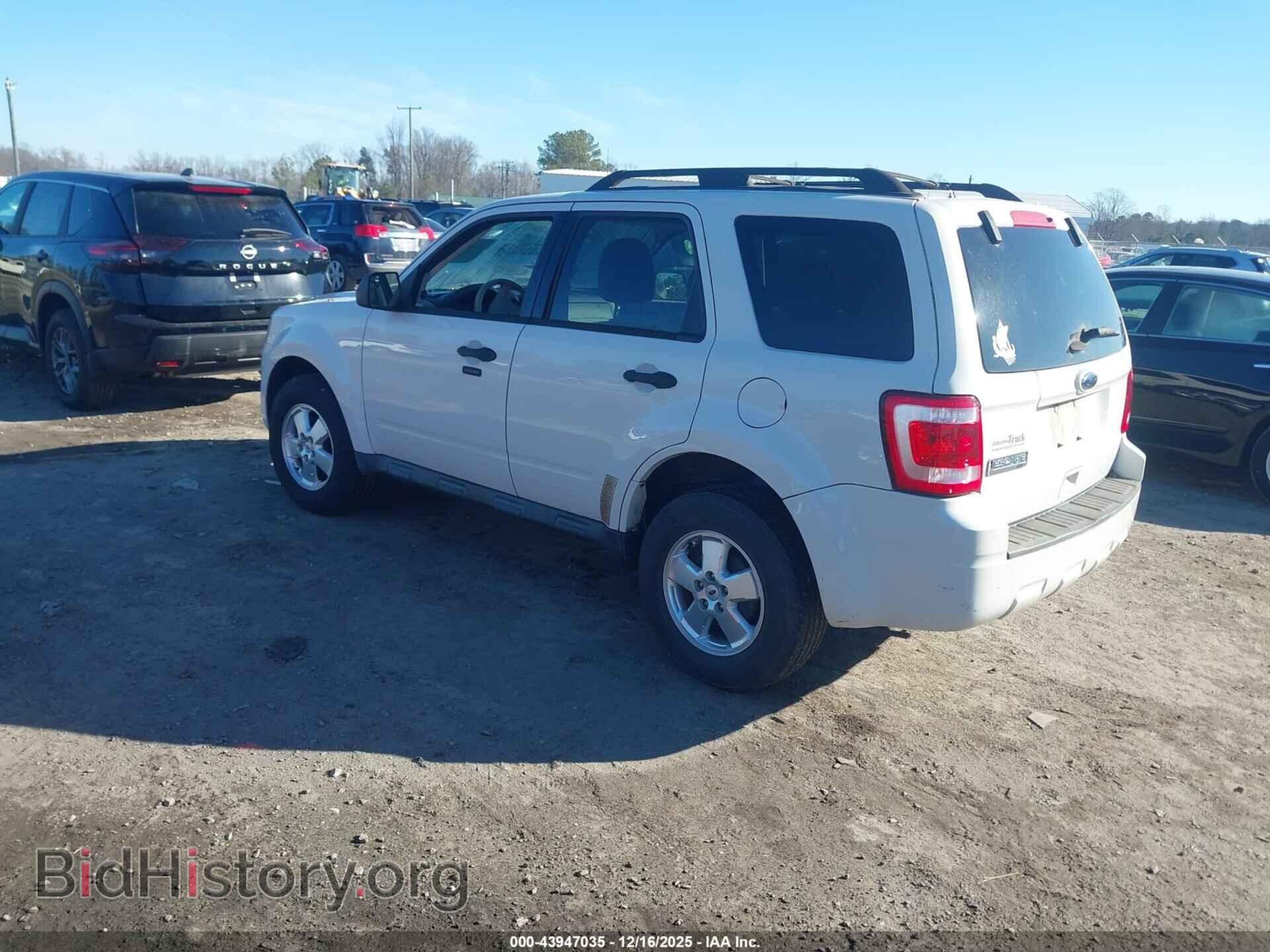 2011 FORD ESCAPE - VIN: 1FMCU0D75BKB89269 - Фото 3
