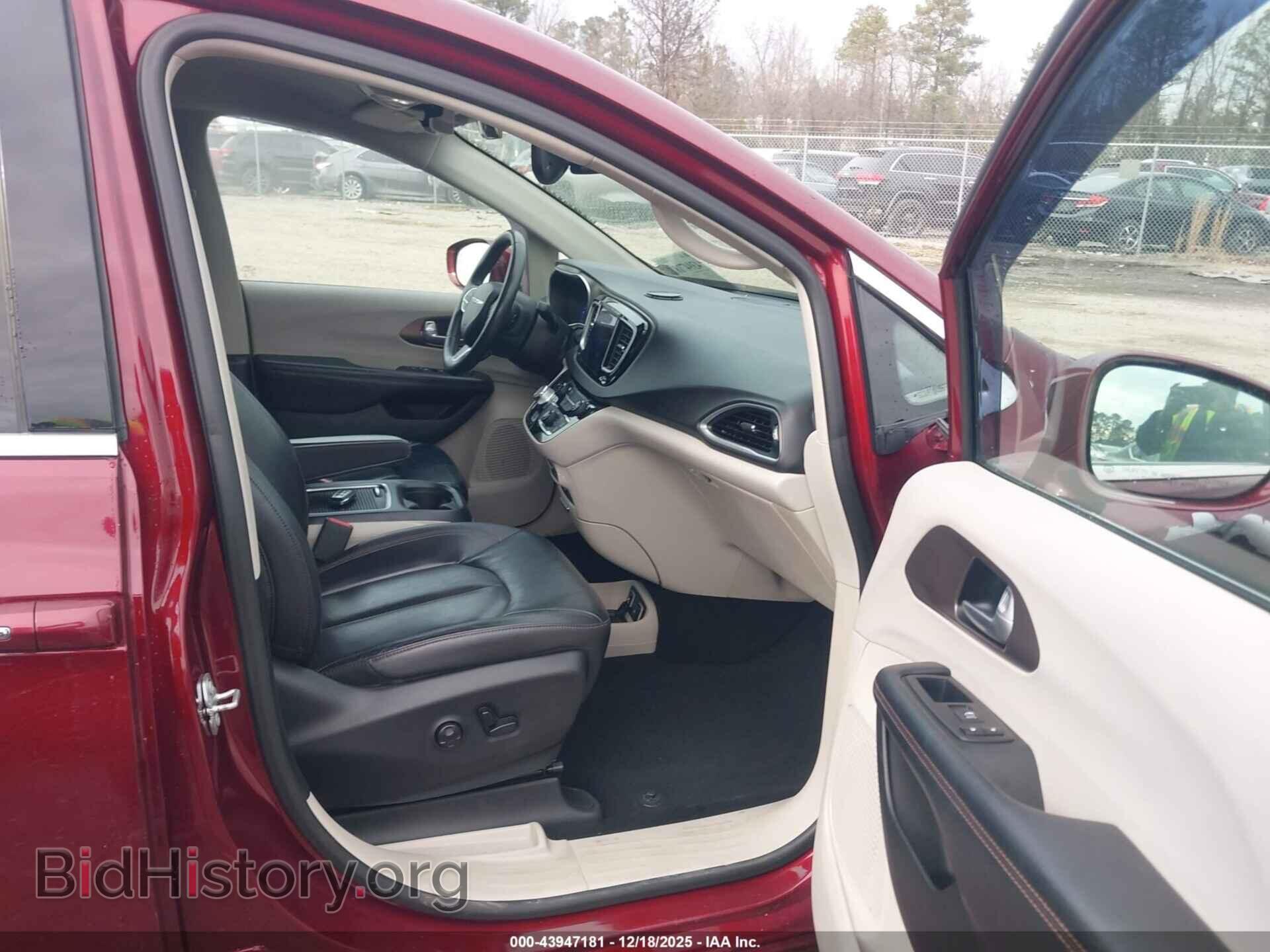 2017 CHRYSLER PACIFICA - VIN: 2C4RC1EG2HR661041 - Фото 5