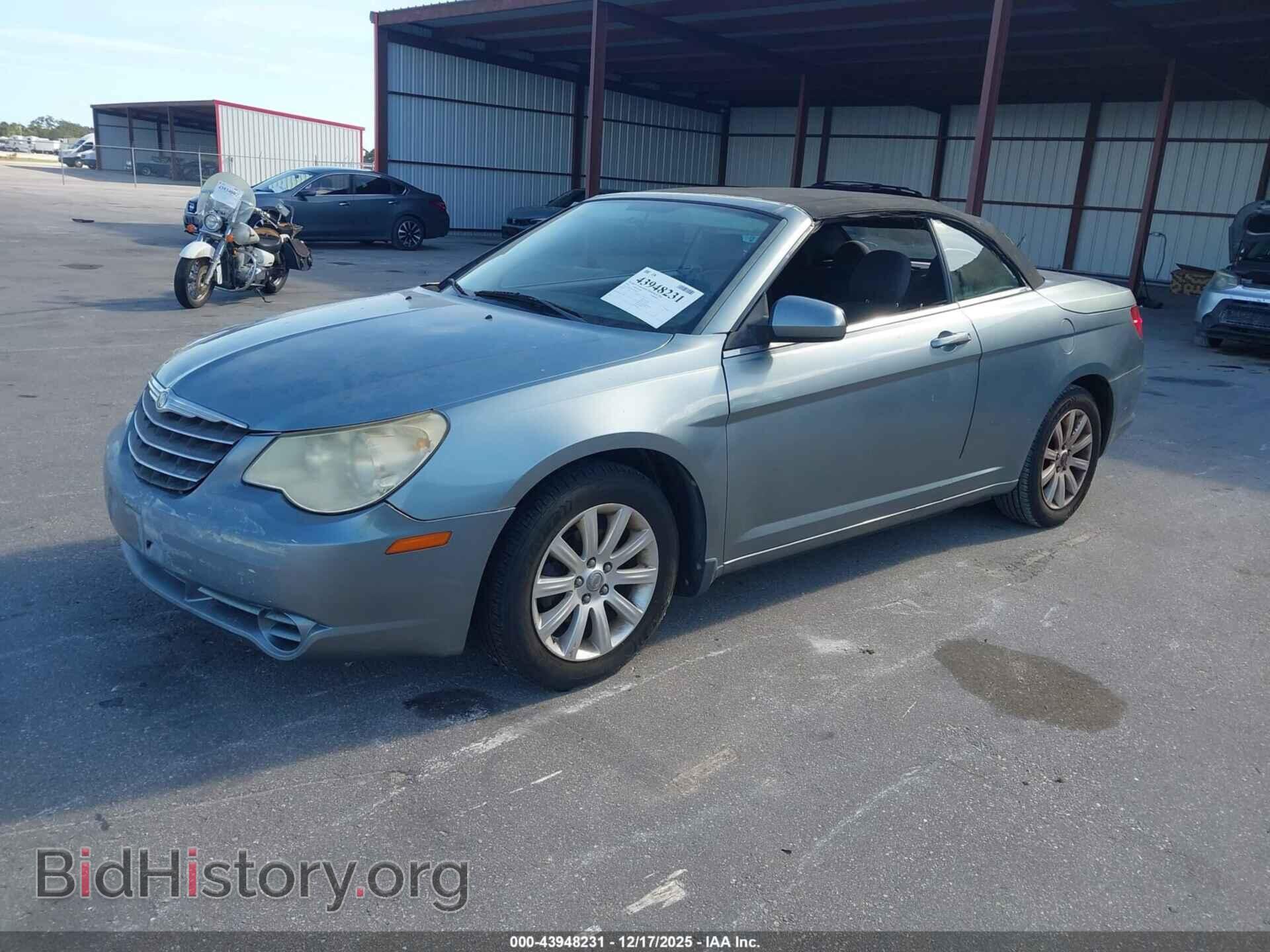2010 CHRYSLER SEBRING - VIN: 1C3BC5ED2AN156218 - Фото 2