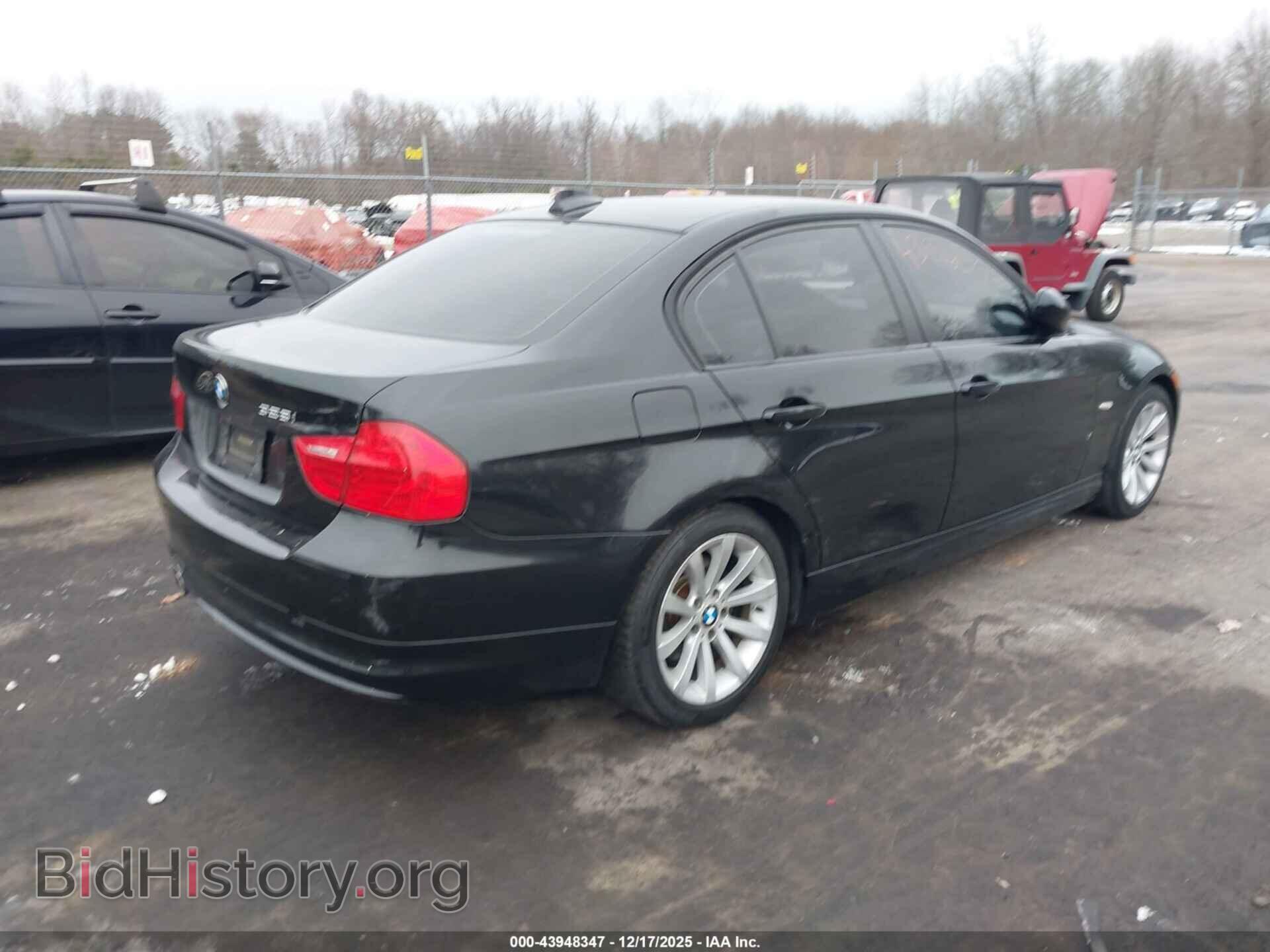 2011 BMW 328I - VIN: WBAPH5C52BA441151 - Фото 4