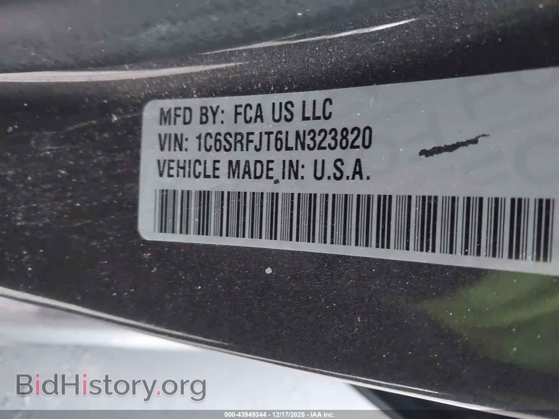 2020 RAM 1500 - VIN: 1C6SRFJT6LN323820 - Фото 9