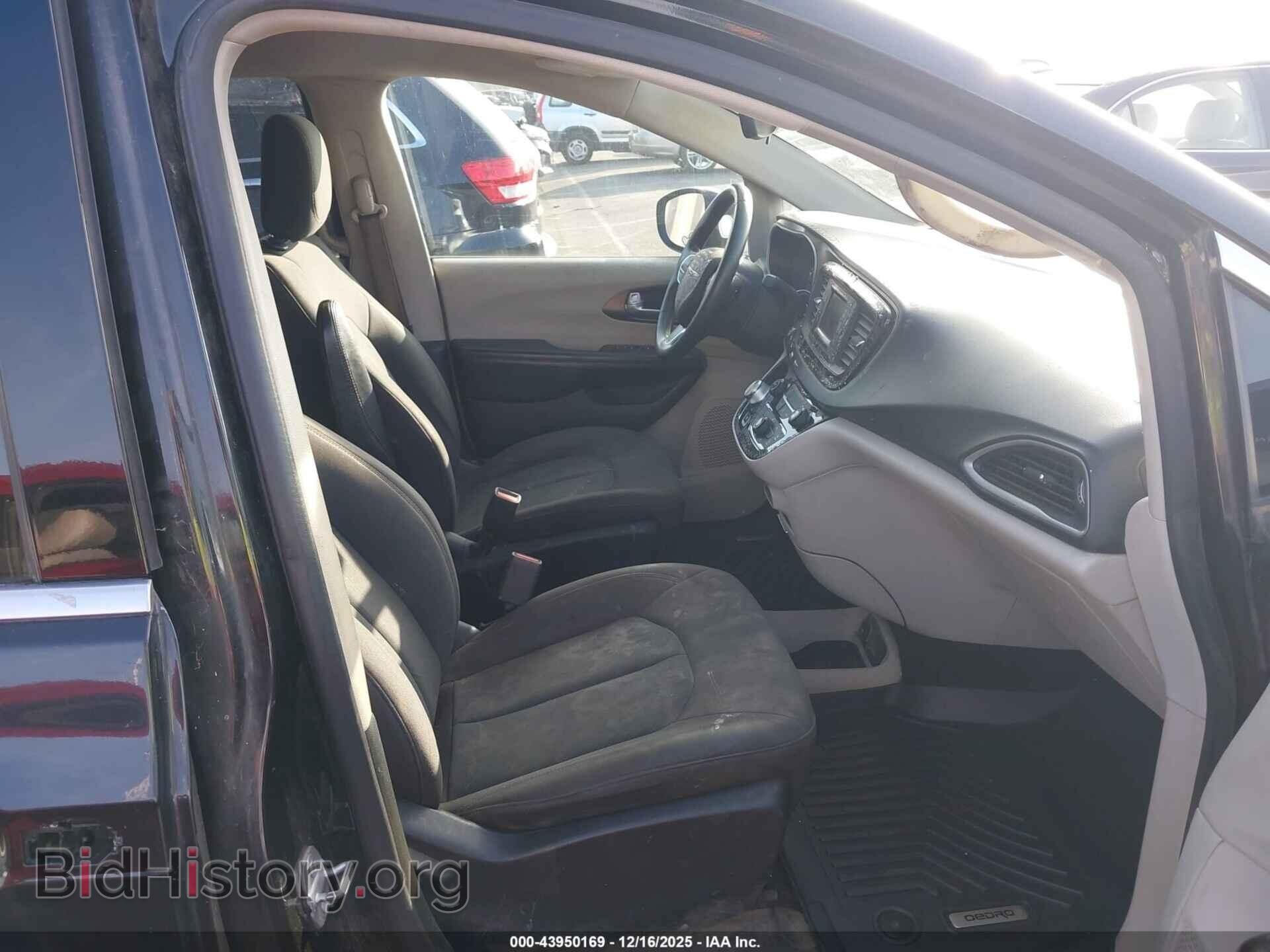 2017 CHRYSLER PACIFICA - VIN: 2C4RC1CG0HR735303 - Фото 5