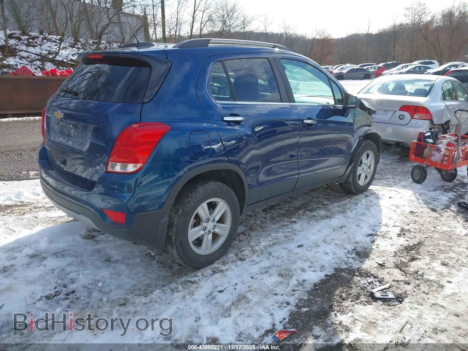 2019 CHEVROLET TRAX - VIN: 3GNCJPSB8KL355237 - Фото 4