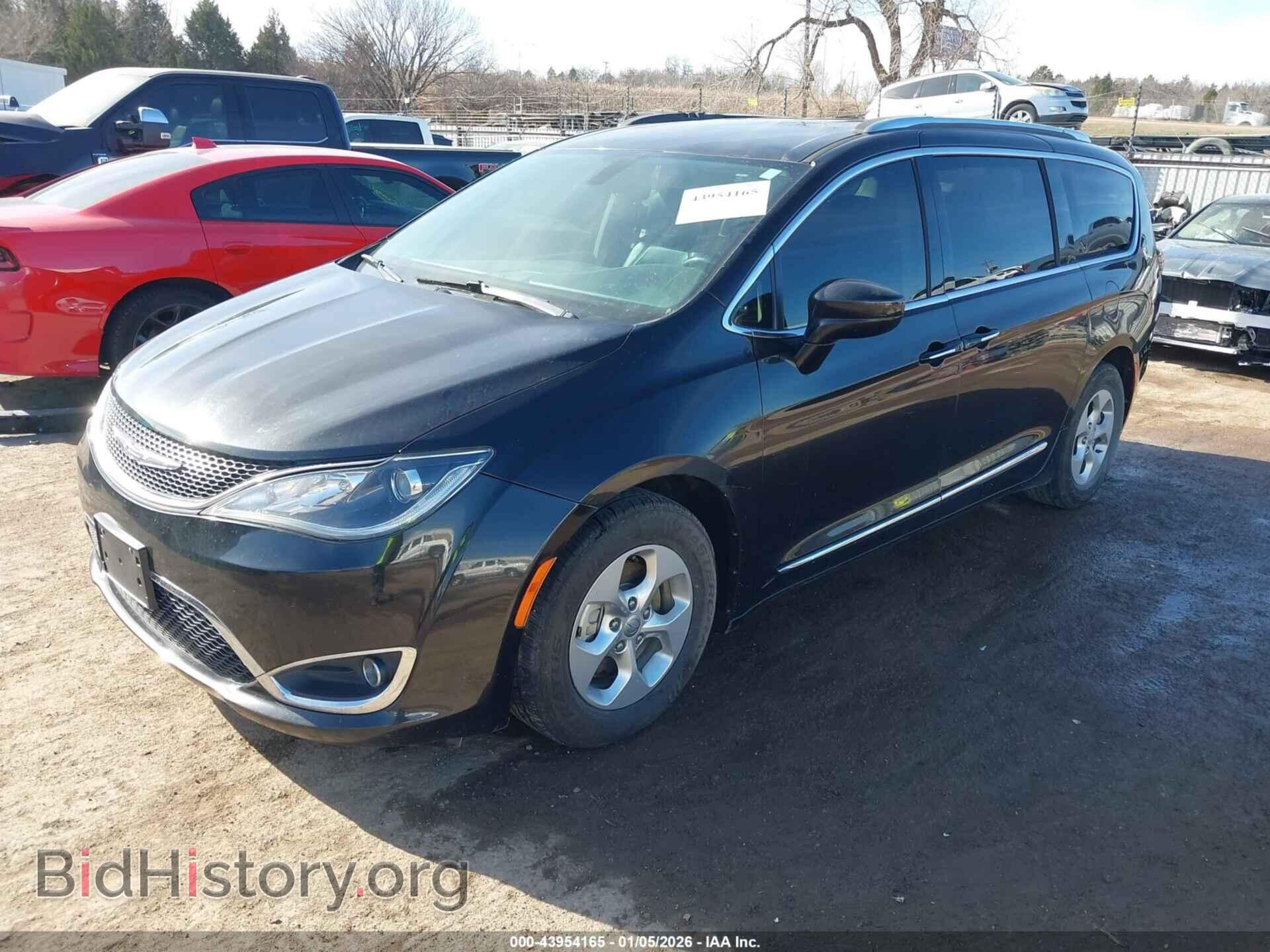 2017 CHRYSLER PACIFICA - VIN: 2C4RC1EG0HR821675 - Фото 2