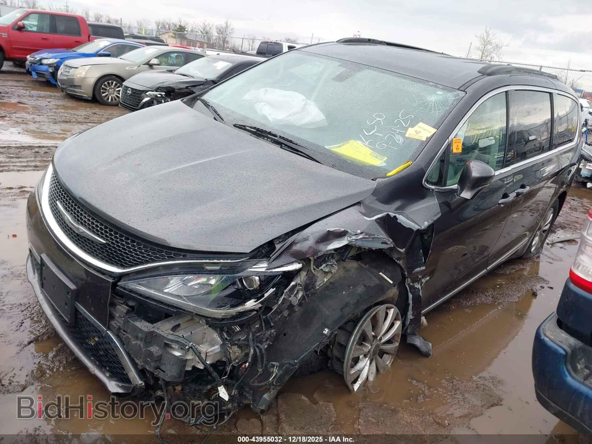 2017 CHRYSLER PACIFICA - VIN: 2C4RC1BG4HR794470 - Photo 2