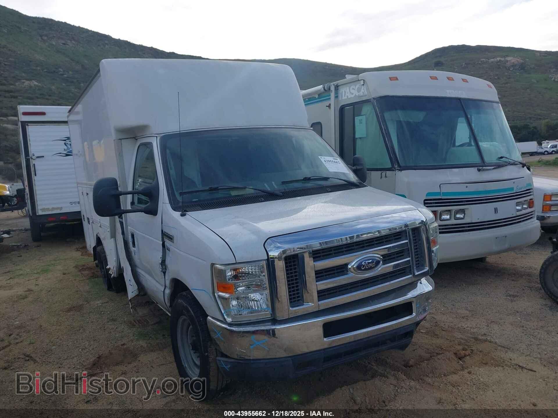 Photo 1FDSE3FL4CDA13176 - FORD E-350 CUTAWAY 2012