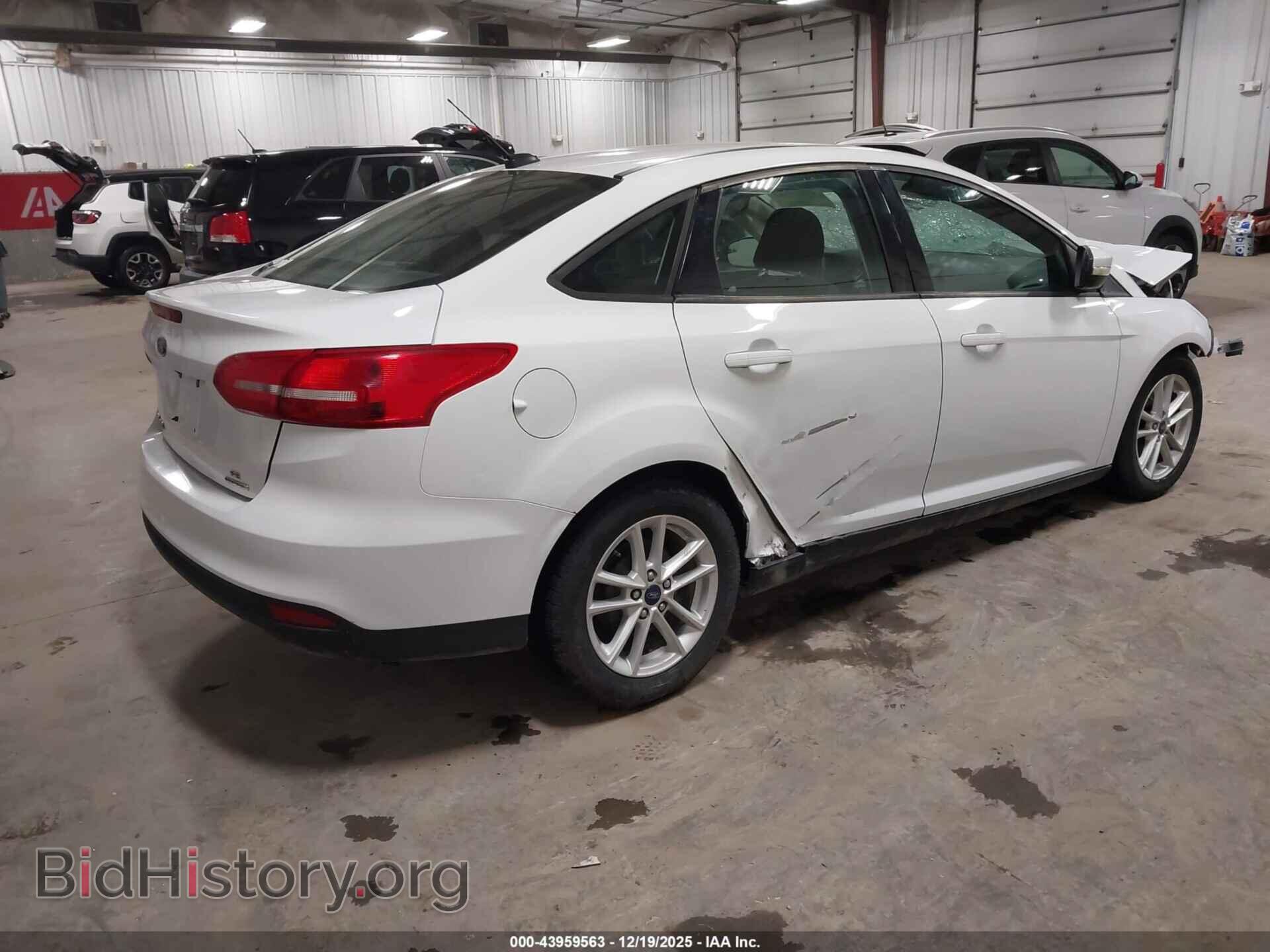 2016 FORD FOCUS - VIN: 1FADP3F25GL405504 - Фото 4