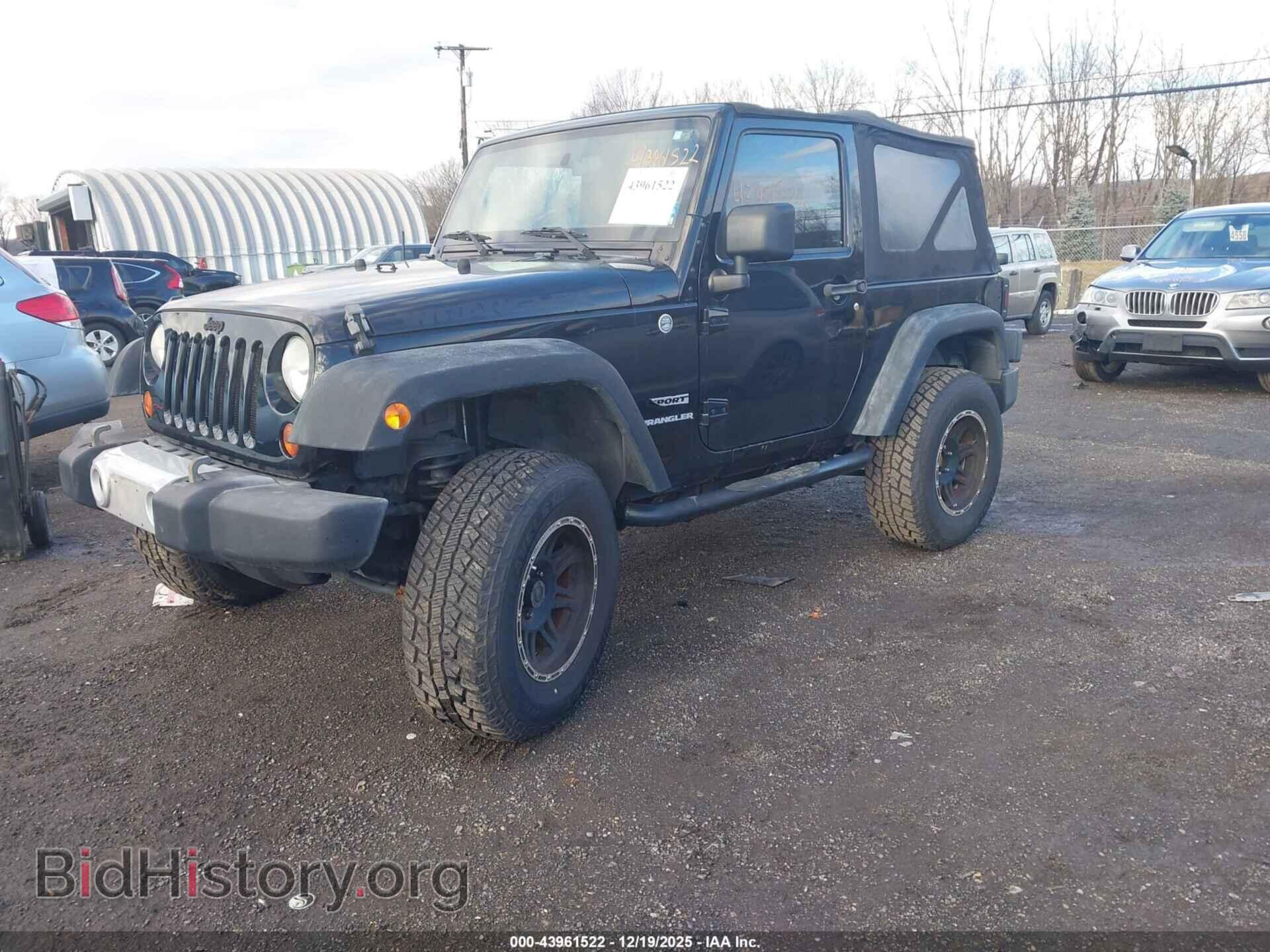 2011 JEEP WRANGLER - VIN: 1J4AA2D15BL513918 - Фото 2