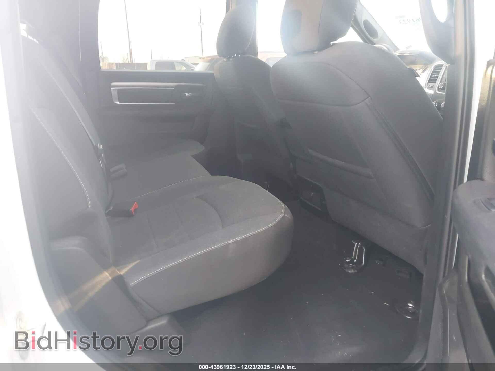 2024 RAM 1500 CLASSIC - VIN: 1C6RR7LG8RS156830 - Фото 8