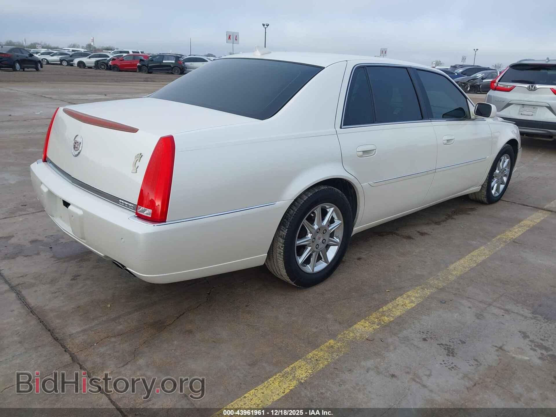 2010 CADILLAC DTS - VIN: 1G6KD5EY8AU131960 - Фото 4