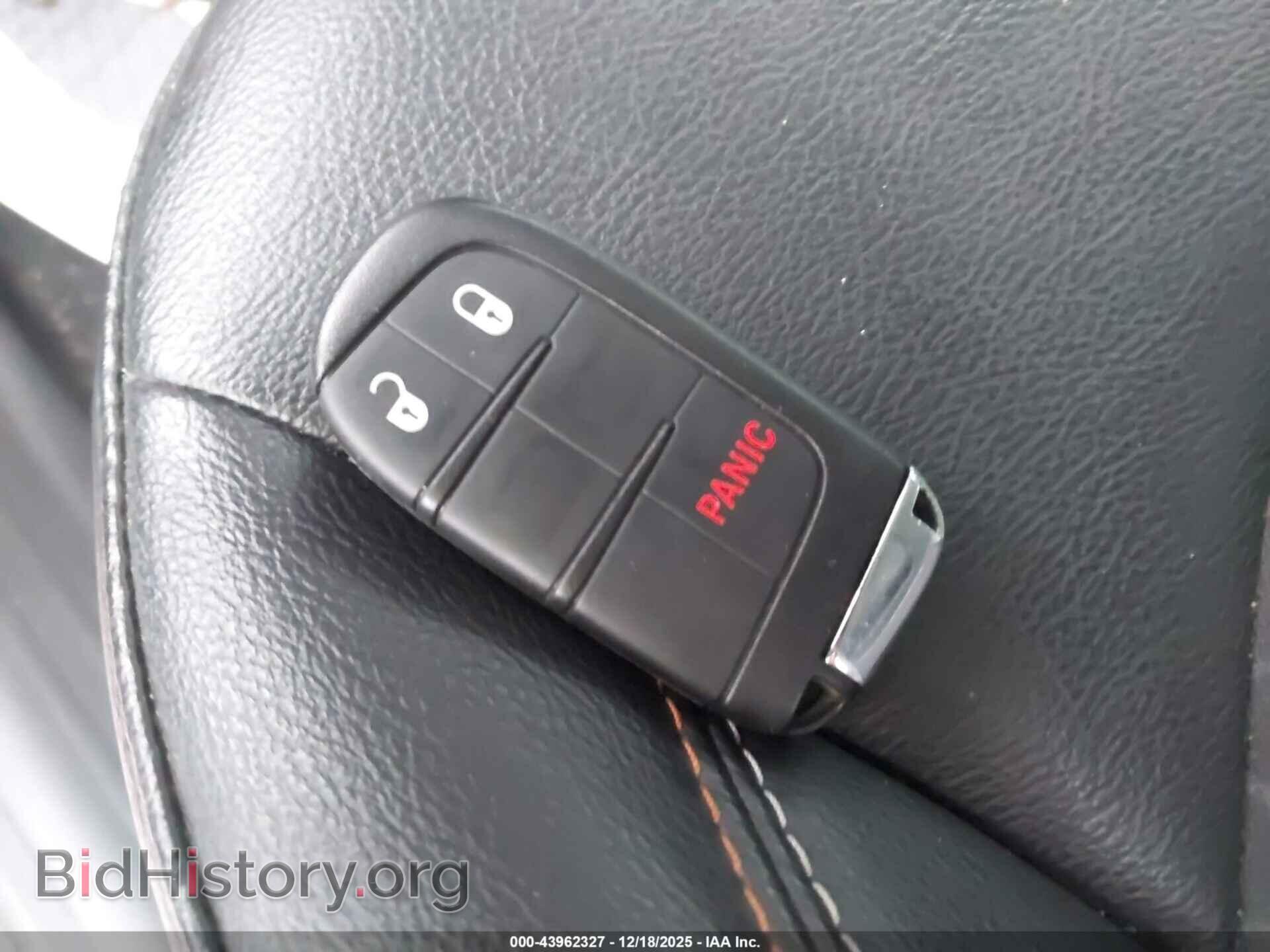 2019 JEEP COMPASS - VIN: 3C4NJCBB7KT852063 - Фото 11